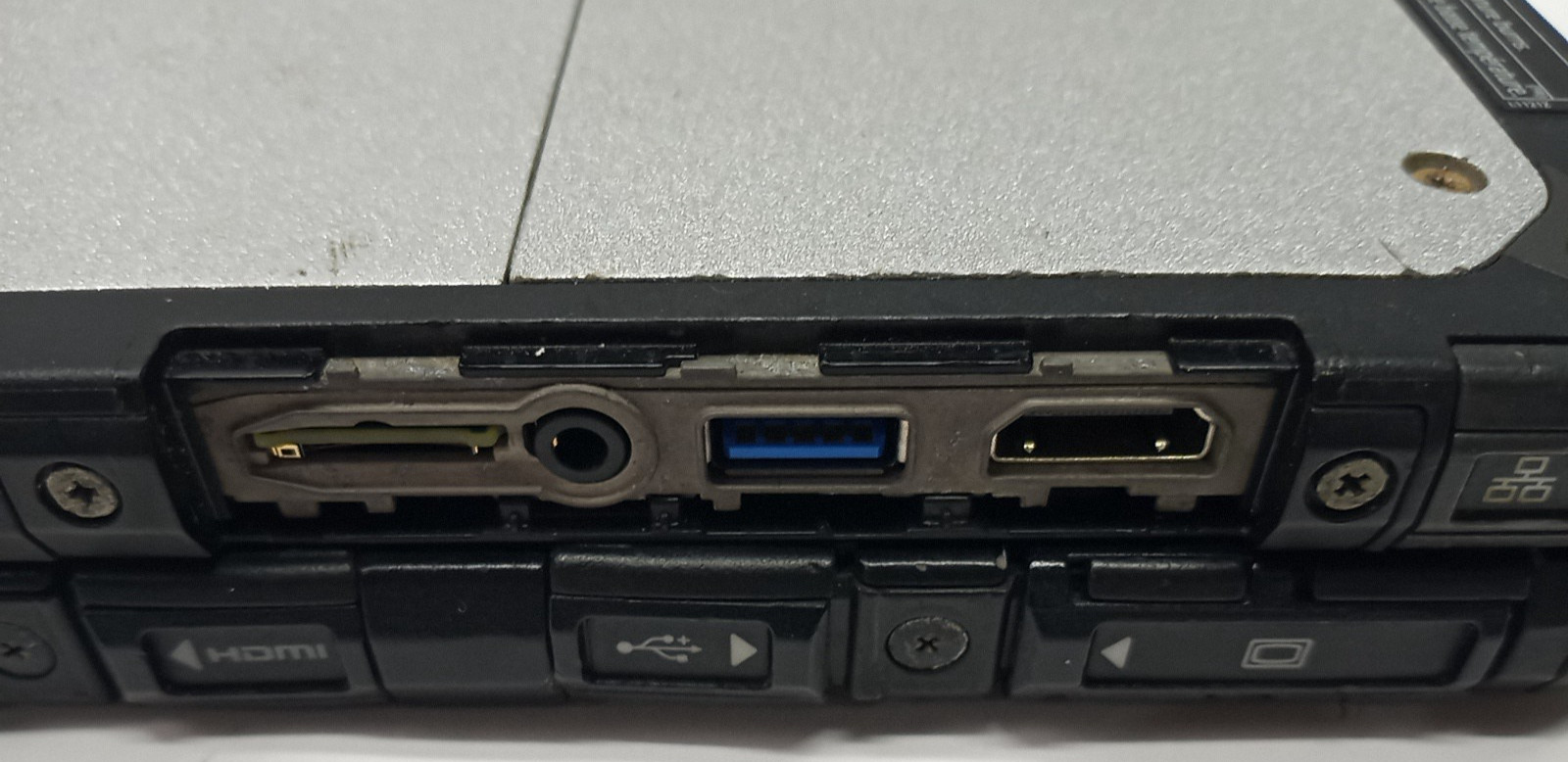 Panasonic ToughBook CF-20 m5-6Y57@1.10GHZ 8GB RAM 256GB M.2 WIN 11 Pro WH444*!