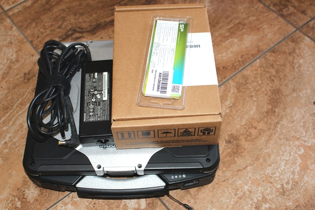 Panasonic ToughCF-31 MK5, i5-5300U @ 2.30GHz/16GB/1TBSSD/Win 10P64B,4G LTECAMGPS