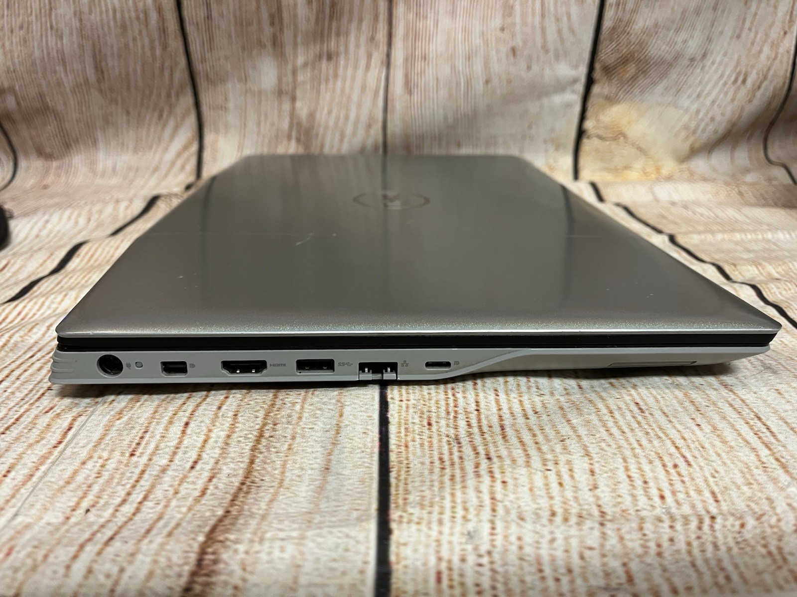 Dell G5 G5s 5505 Gaming Laptop 15.6″ AMD RYZEN 5 8GB 256GB