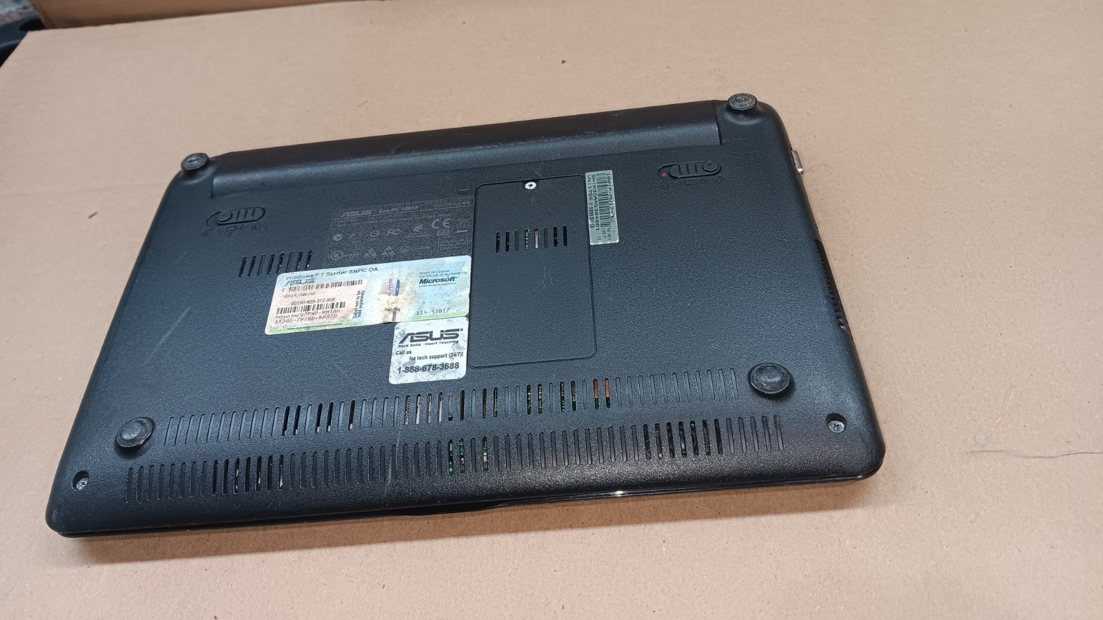 ASUS Eee PC 1001P 10.1″ Mini Netbook Atom N450 2GB 160 GB HD Windows 7 Starter