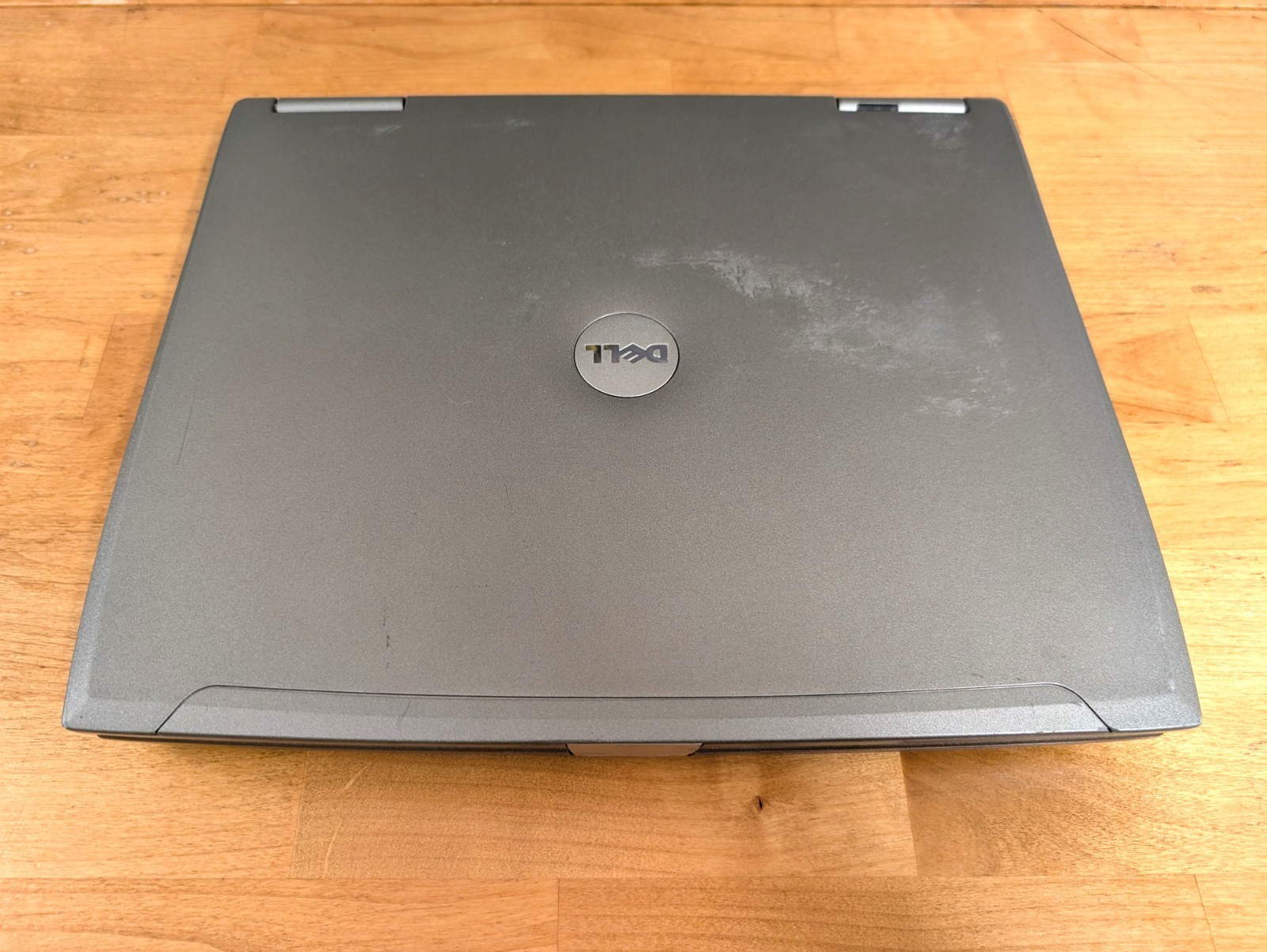 Dell Latitude D610 Laptop W/ Windows XP Professional SP3 – WiFi, DVD – Complete!
