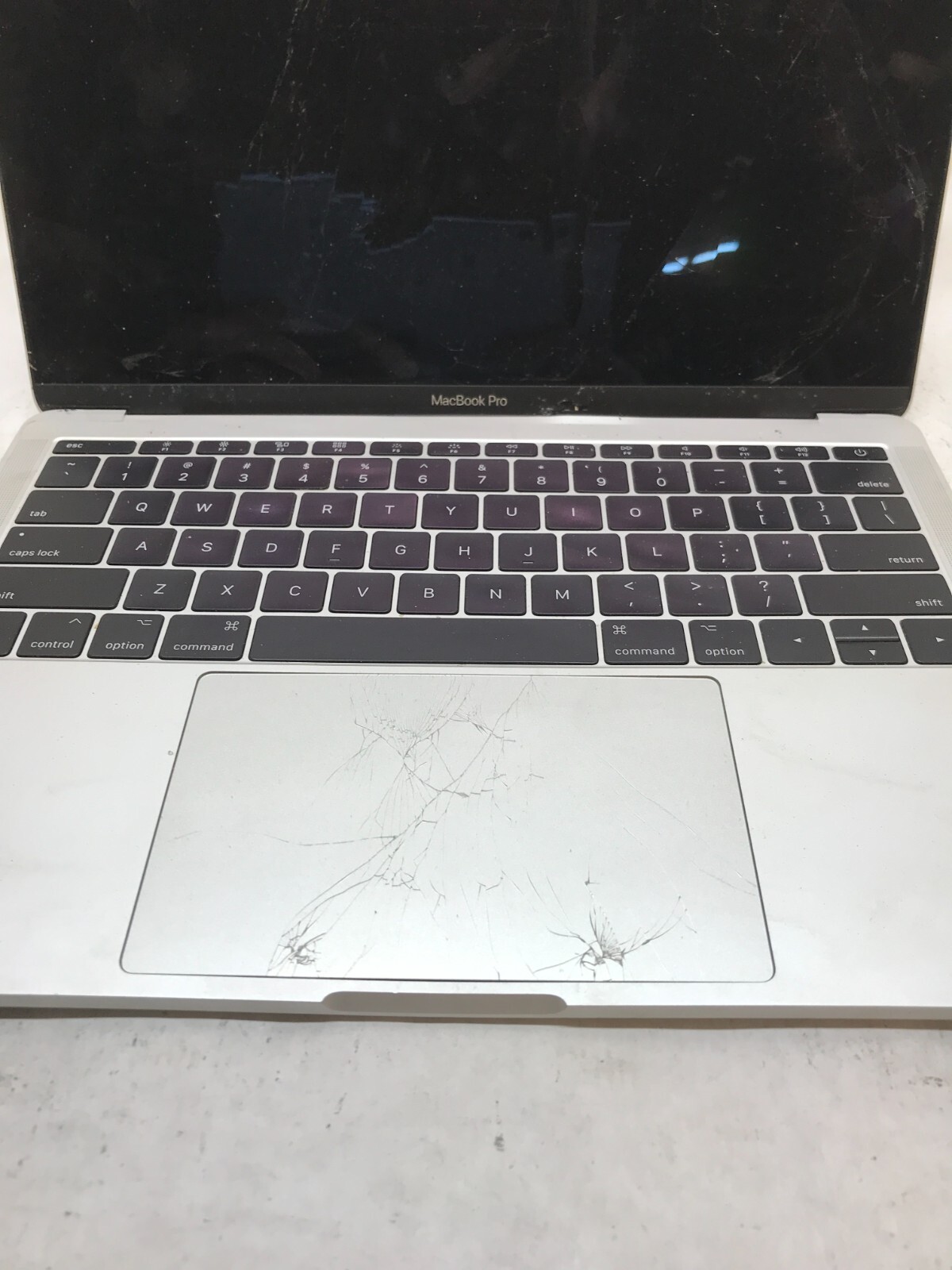 Apple MacBook Pro Late 2016 A1708 Chassis NO MOTHERBOARD For Parts Cracked – -DW
