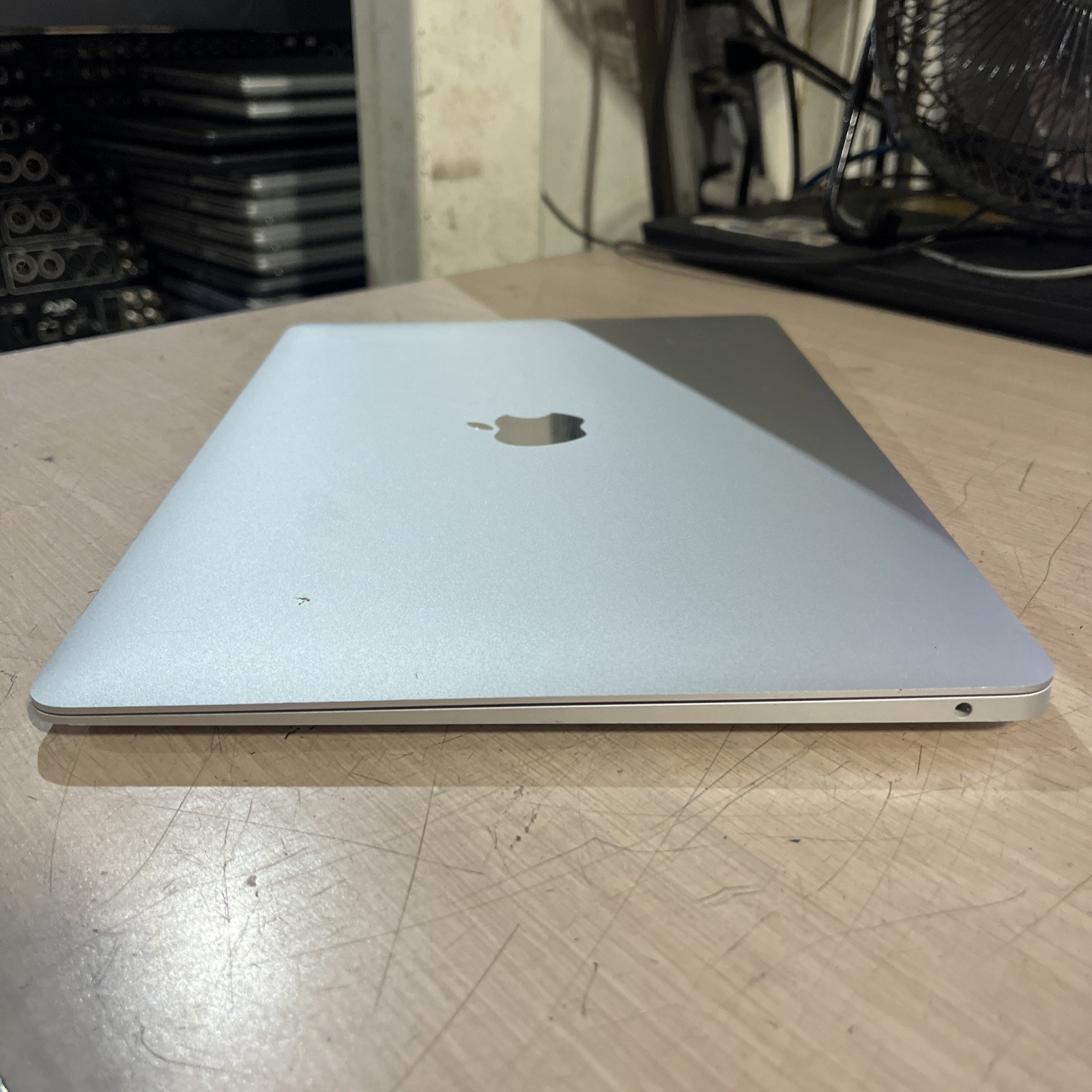APPLE MACBOOK AIR 13″ 8 CPU/7 GPU “M1” 3.2GHZ 8GB RAM 128SSD
