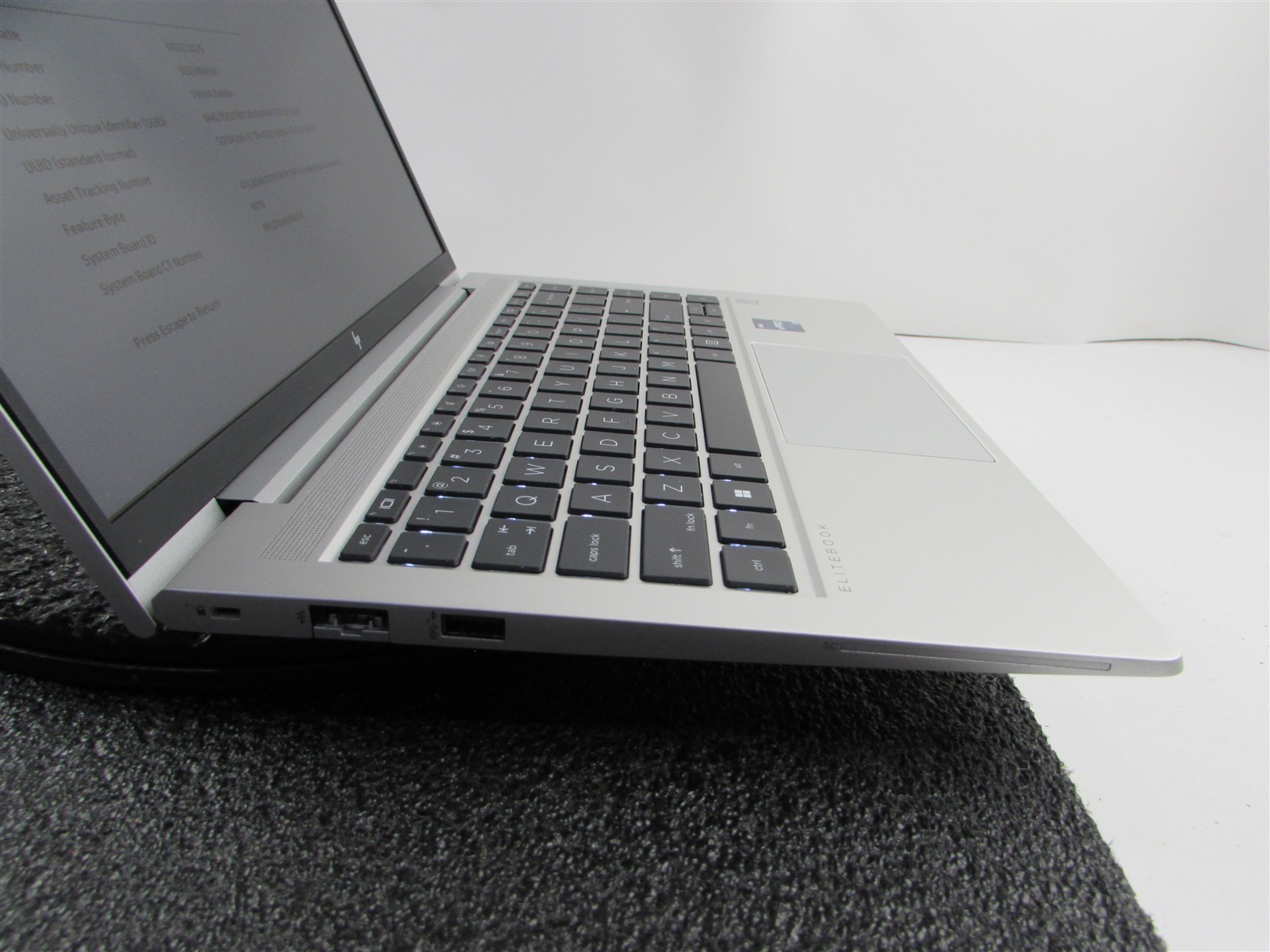 HP ELITEBOOK 640 (G9) 1920X1080 FHD TOUCHSCREEN I7-1270P 1TB SSD 8GB RAM NO O.S