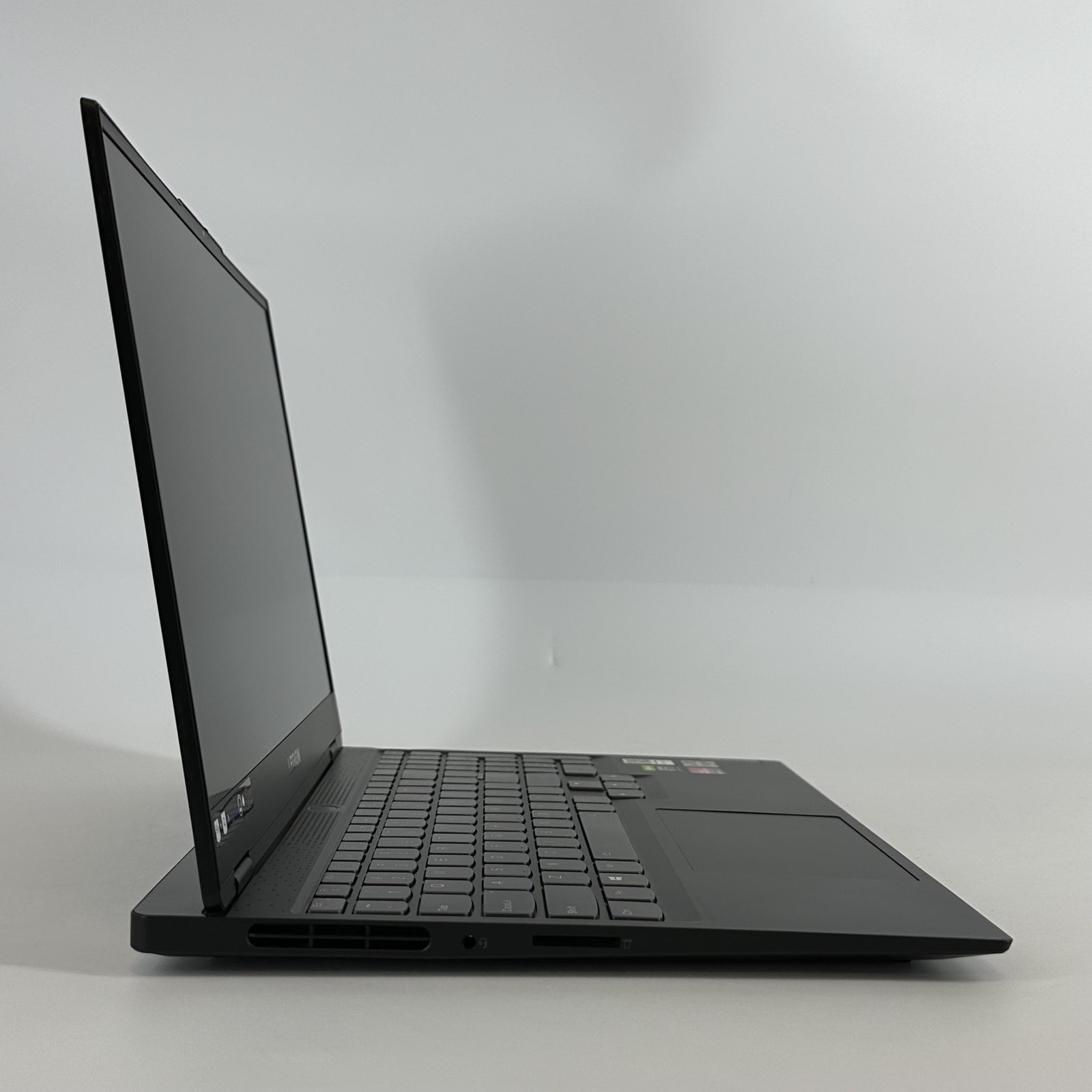 Lenovo Legion Slim 7 15.6 FHD Ryzen 7 5800H 16GB 512GB SSD RTX 3060 BAD TRACKPAD