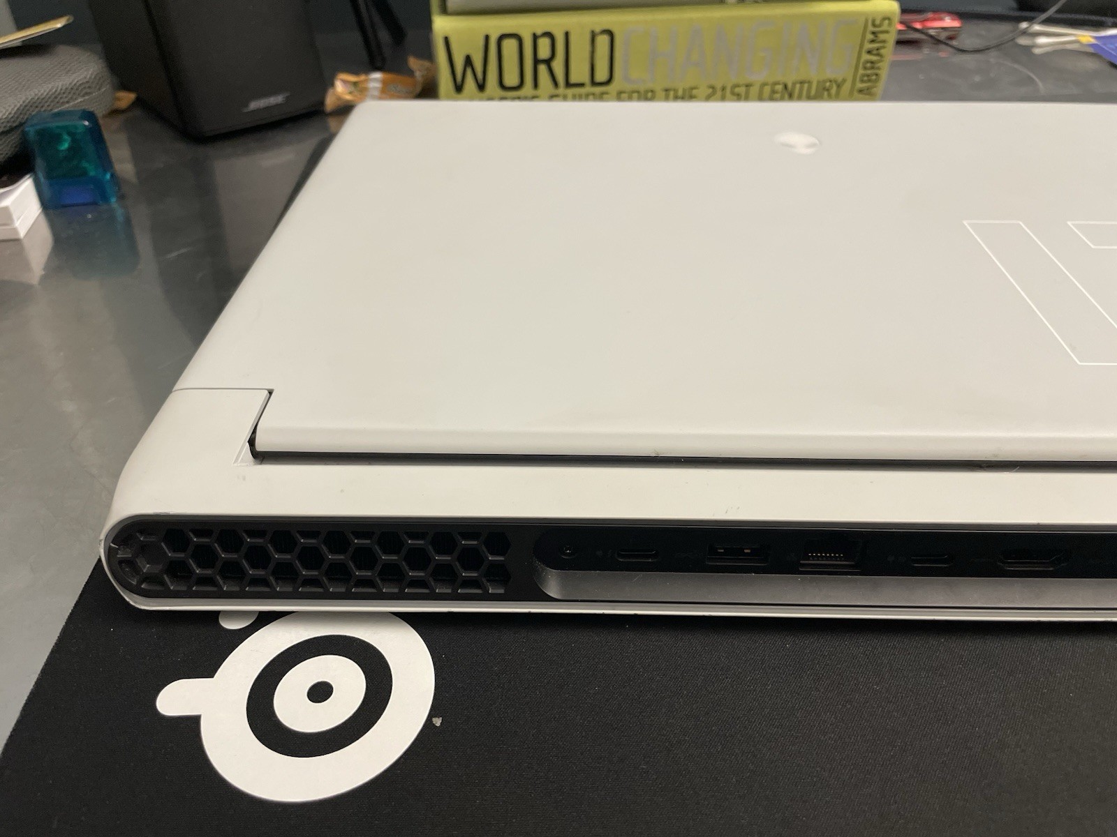 Alienware X17 R2 4k Display, DDR5 32gb Ram, Core I9 12th Gen, Rtx 3080 16GB