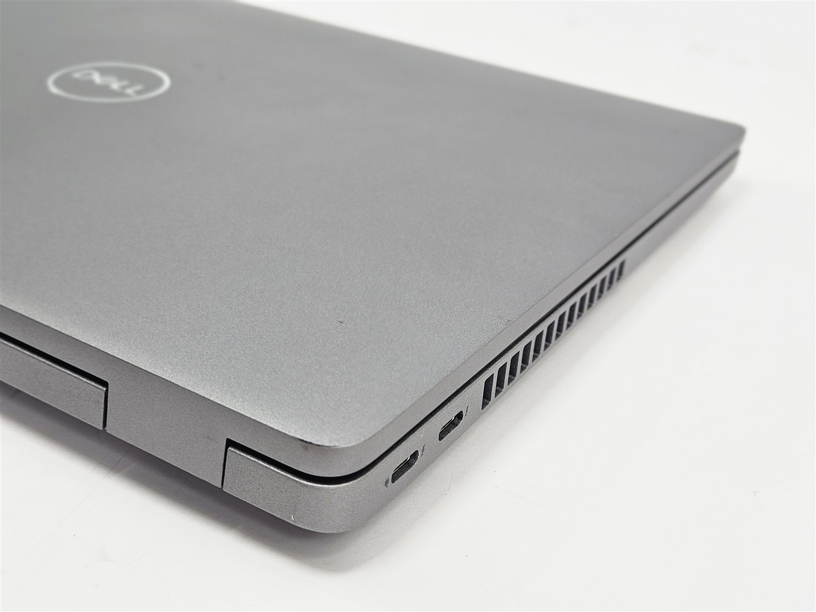 Dell 14″ Latitude 5431 i7-1270P 2.2GHz 256GB SSD 16GB RAM Thunderbolt 4