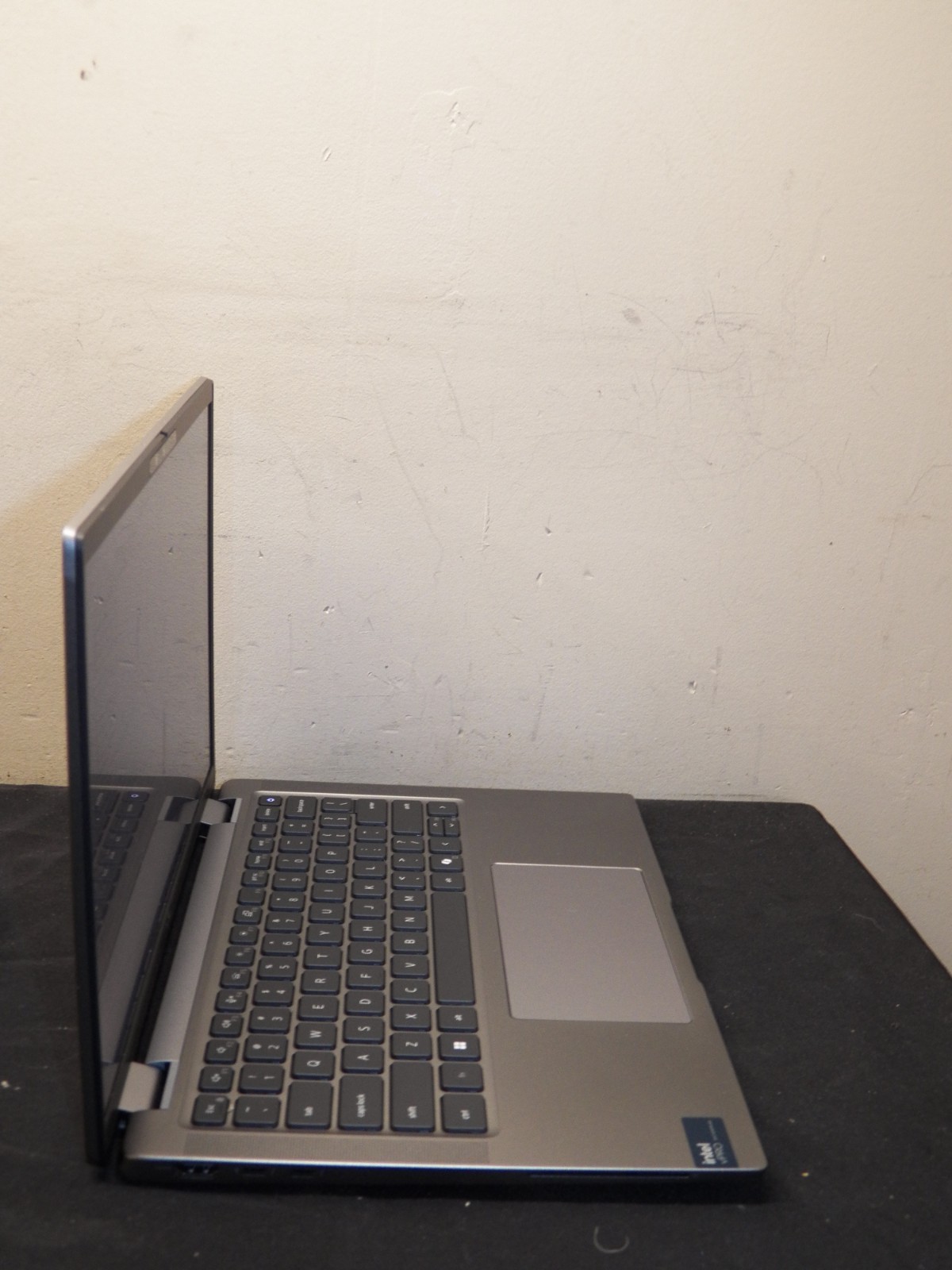 Dell Latitude 7450 14 Inch Windows 11 Pro Touch – Ultra 7/16GB/Backlit KB/TB4 J
