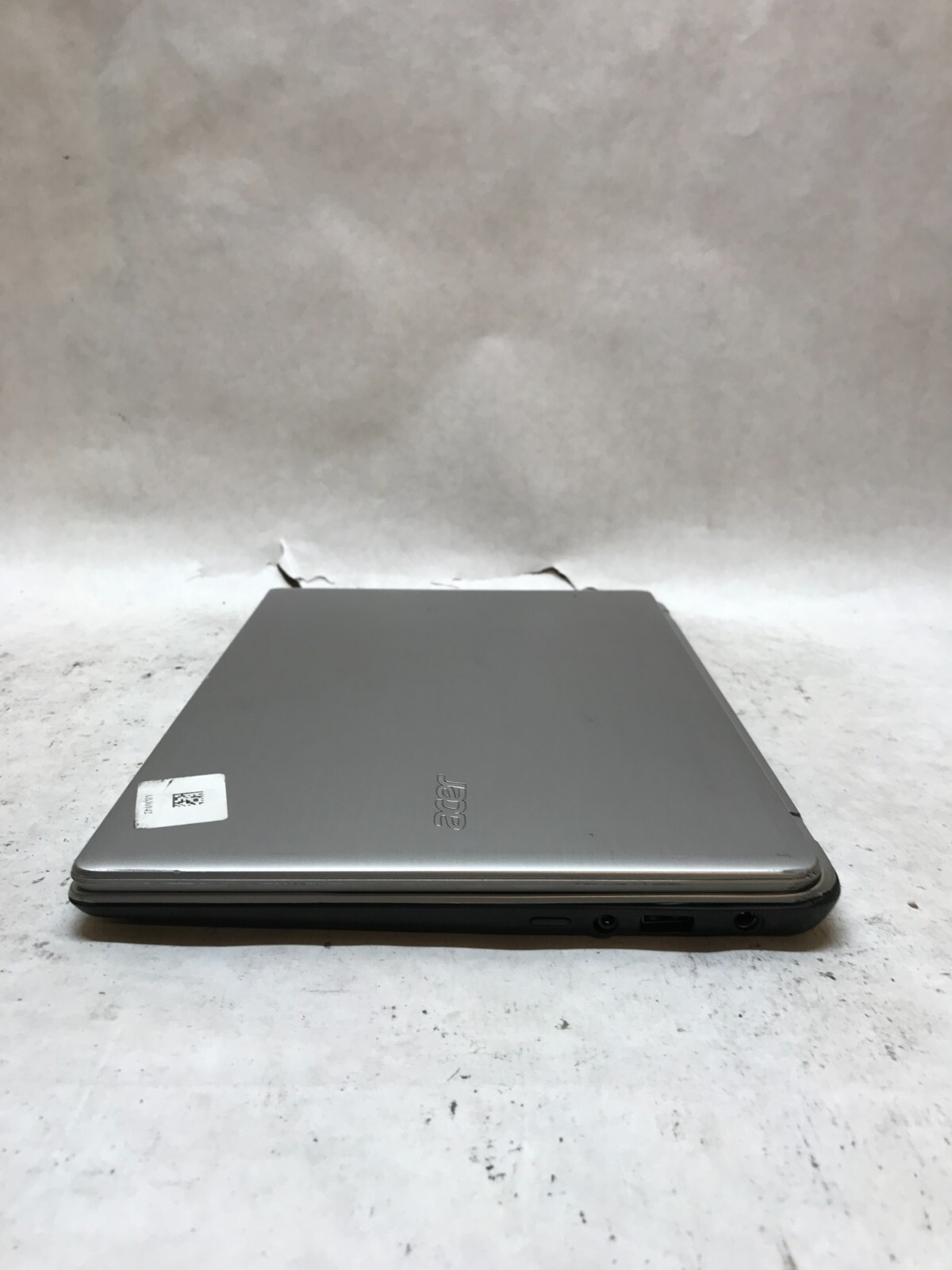 Acer Aspire V5 12″ V5-122P-0864 AMD A4-1250 2GB RAM For Parts/Repair NO POWER DW