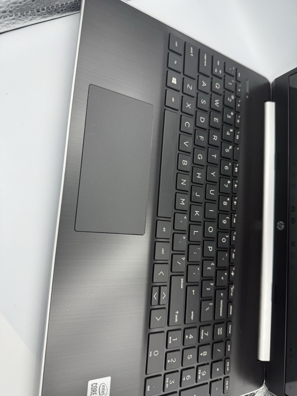 HP 15-DY1076NR 15.6 inch 256GB Intel Core i5-1035G1 Laptop 1.00GHz 8GB DDR4 #w