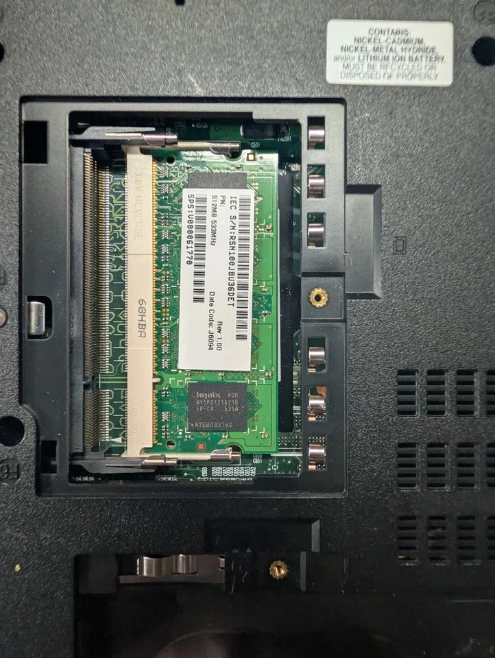 TOSHIBA SATELLITE M115-S3094 – 15.6″ Laptop, No Battery Or Power Supply