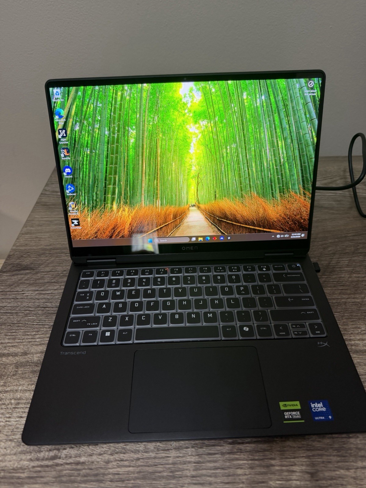HP OMEN – Transcend 14″ 120Hz 3K OLED Gaming Laptop – Intel Core Ultra 9-285H…