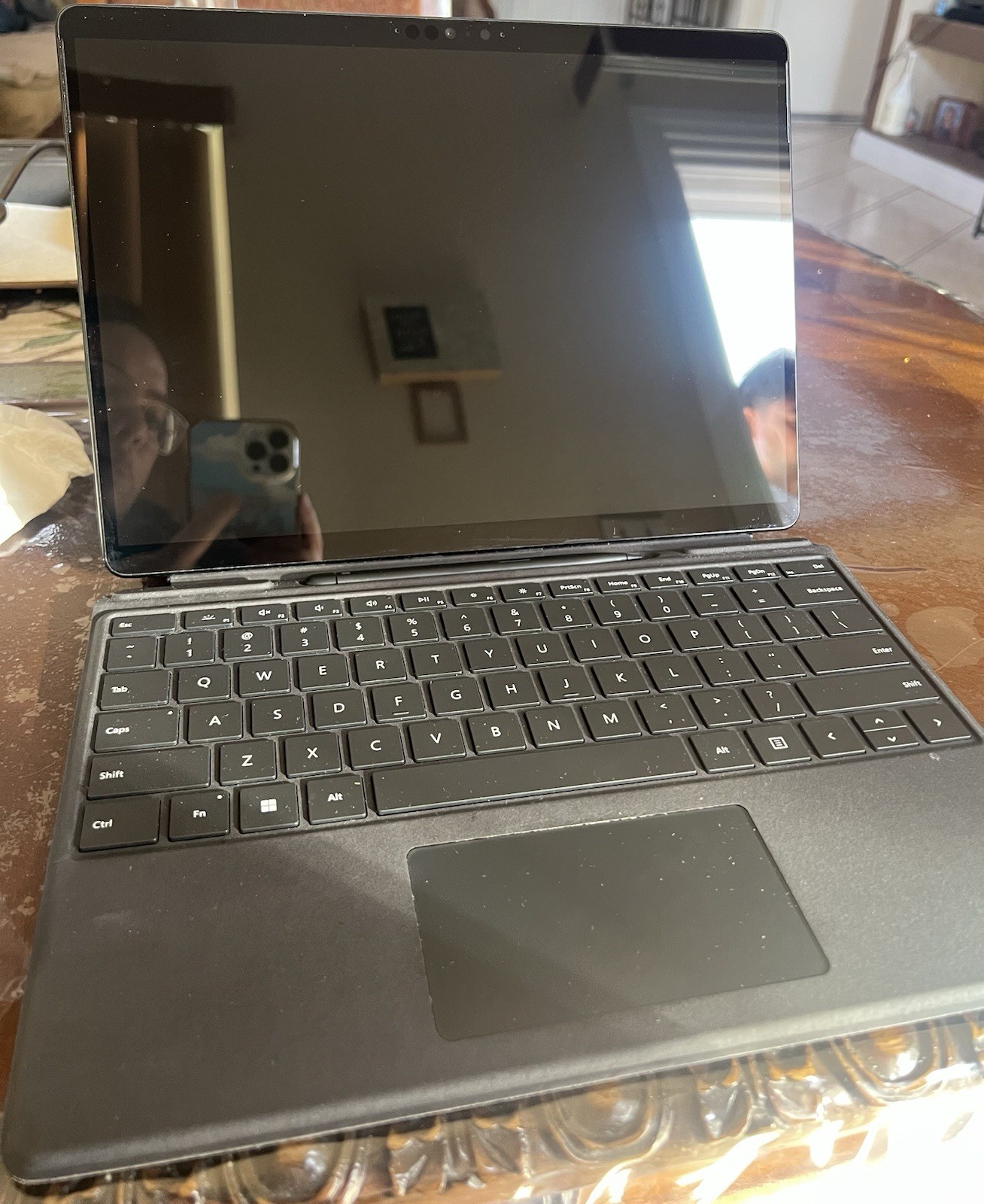 Microsoft Surface Pro x SQ1