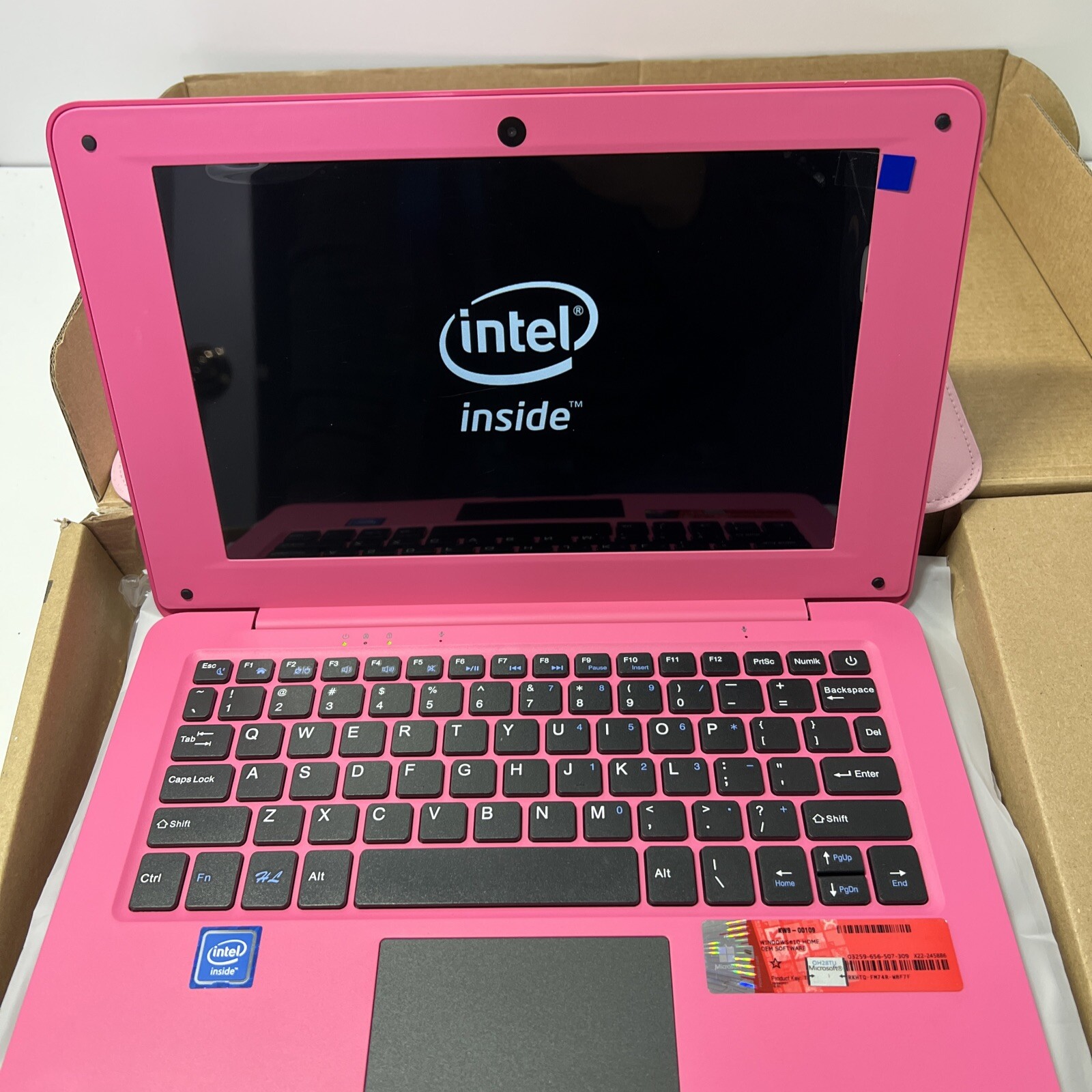 Windows 10 Laptop 10.1 Inch Quad Core Notebook Pink