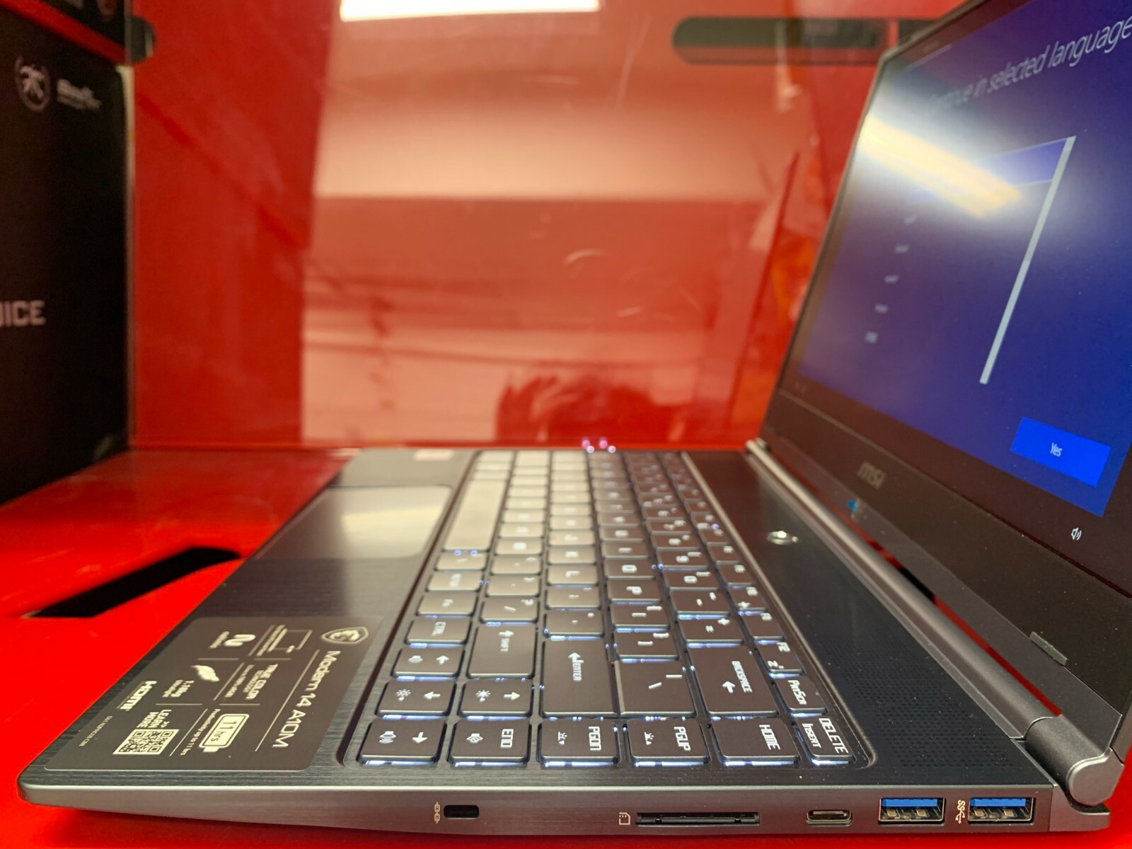 MSI Modern 14 A10M-460 Thin Lightweight 14″Laptop Intel i5-10210U 8GB 512GB SSD