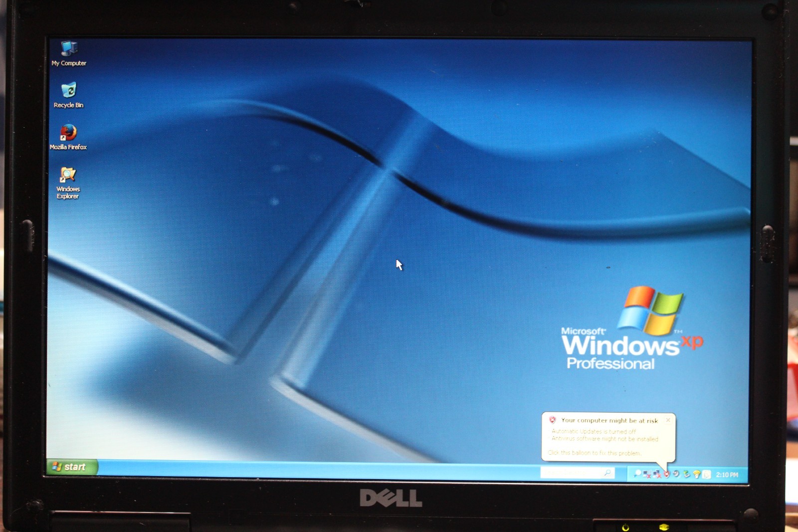 Dell D620 (1.83GHz/2GB/160GB/DVDRW) WXGA+ Windows XP PRO, SERIAL Port