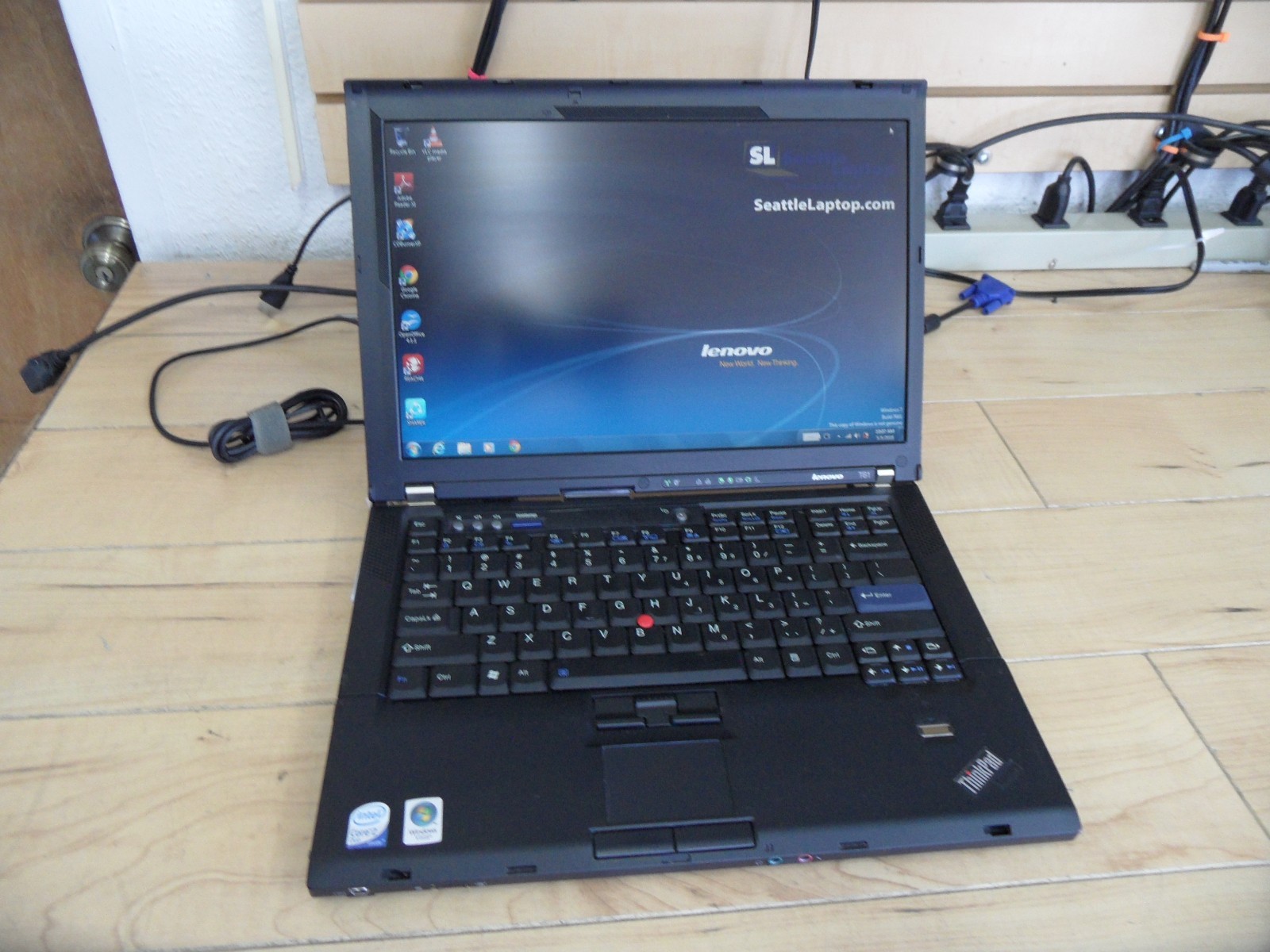 Lenovo Thinkpad T61 For Parts No Hard Drive Posts Bios Loud Fan
