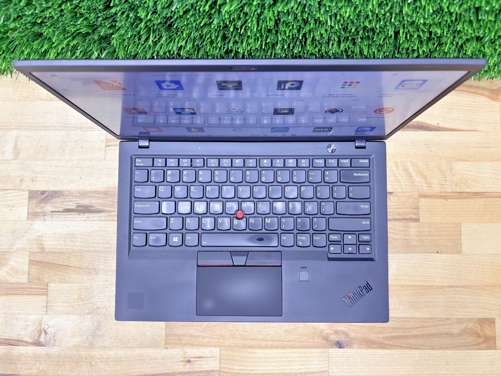 Lenovo ThinkPad X1 Carbon Gen 6 Intel i7-8th Gen 16GB RAM 256GB SSD Win 11 Pro*