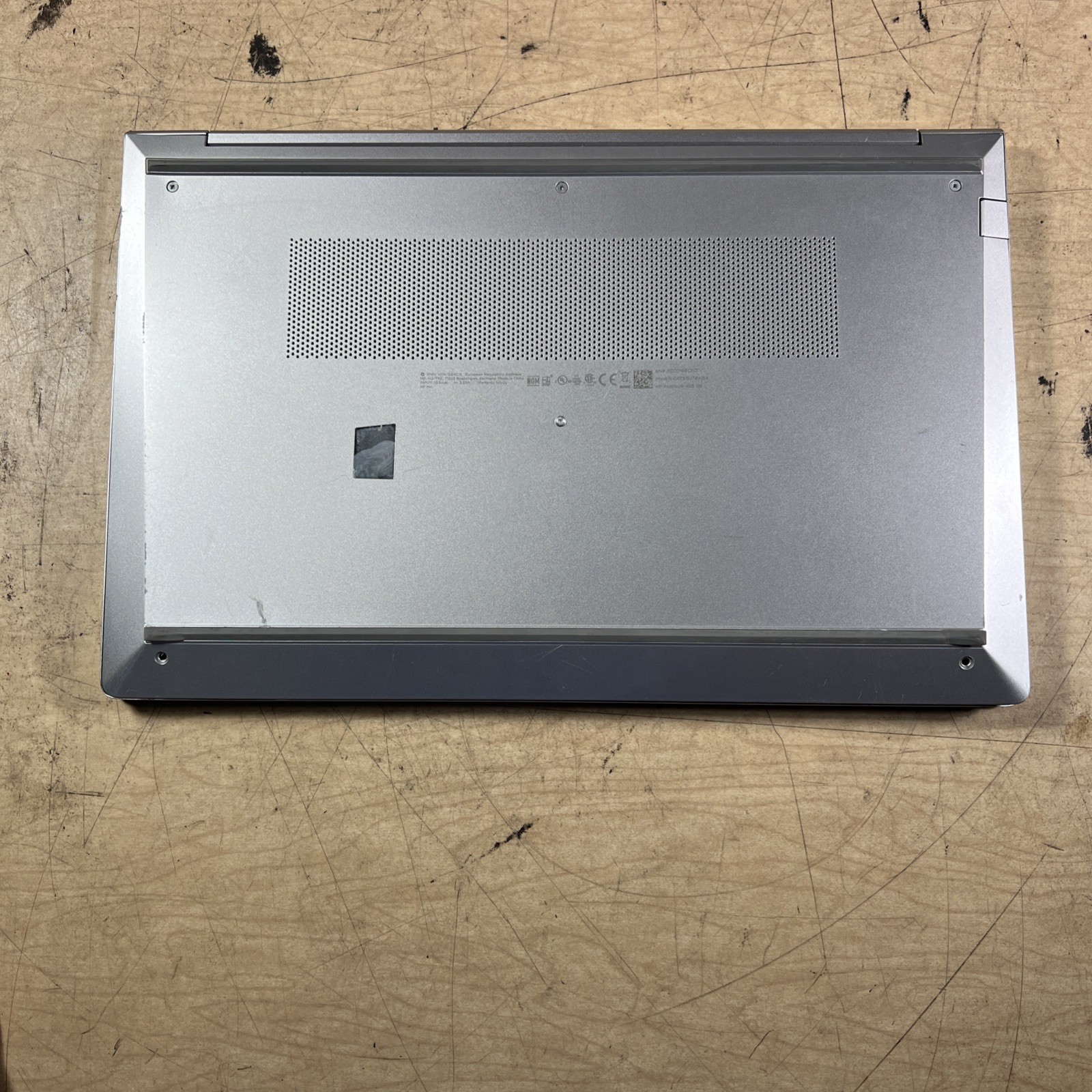DELL LATITUDE 5580 INTEL CORE I5-7300HQ 2.50GHZ 8GB RAM **NO HD/ NO CADDIE