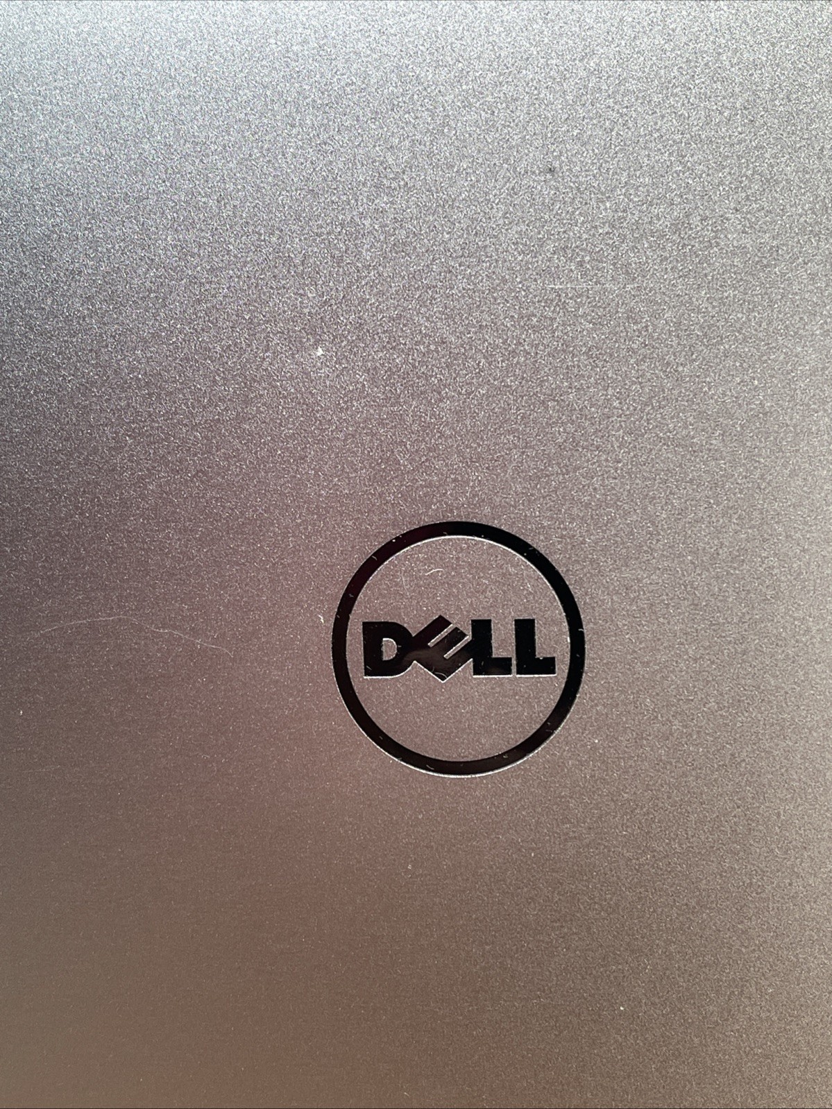 Dell Precision 5520 Intel Xeon E3-1505M V6 3.00 GHz 32GB RAM 512GB SSD NO OS
