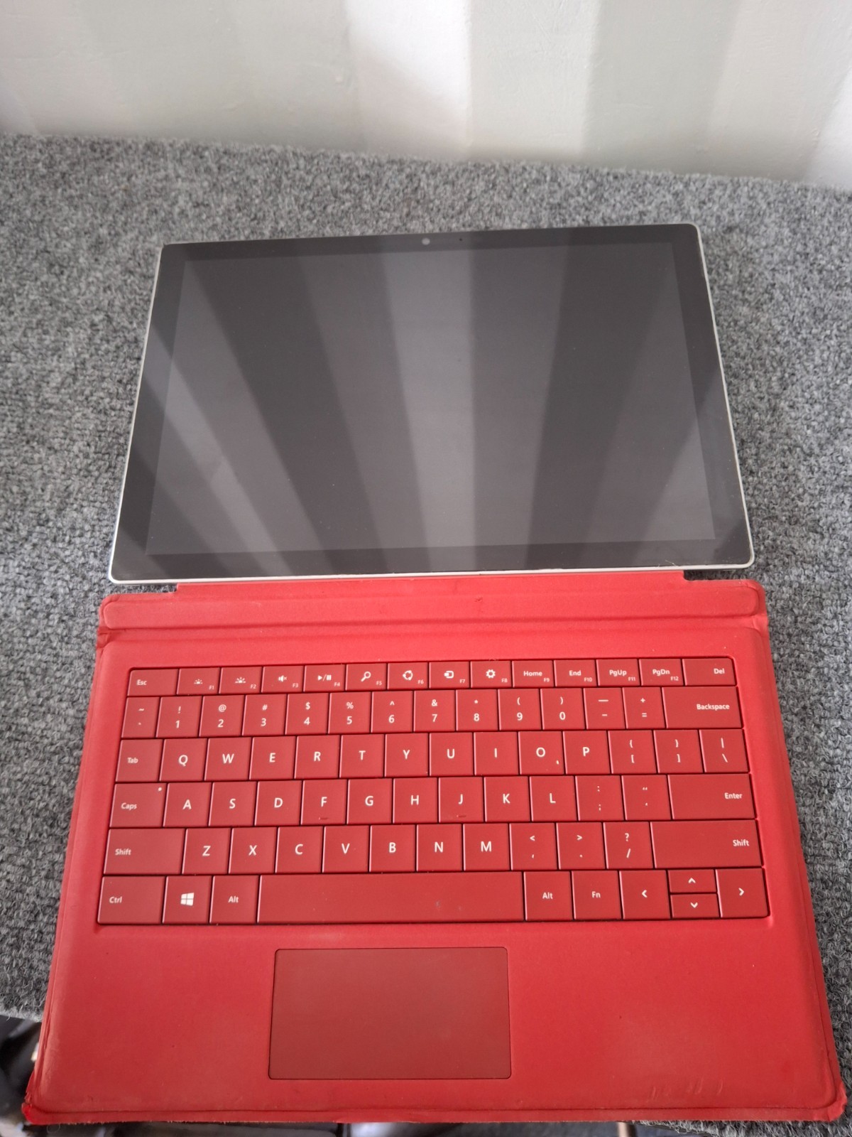 Microsoft Surface Pro 4 1724 256GB BAD BATTERY! Red keyboard