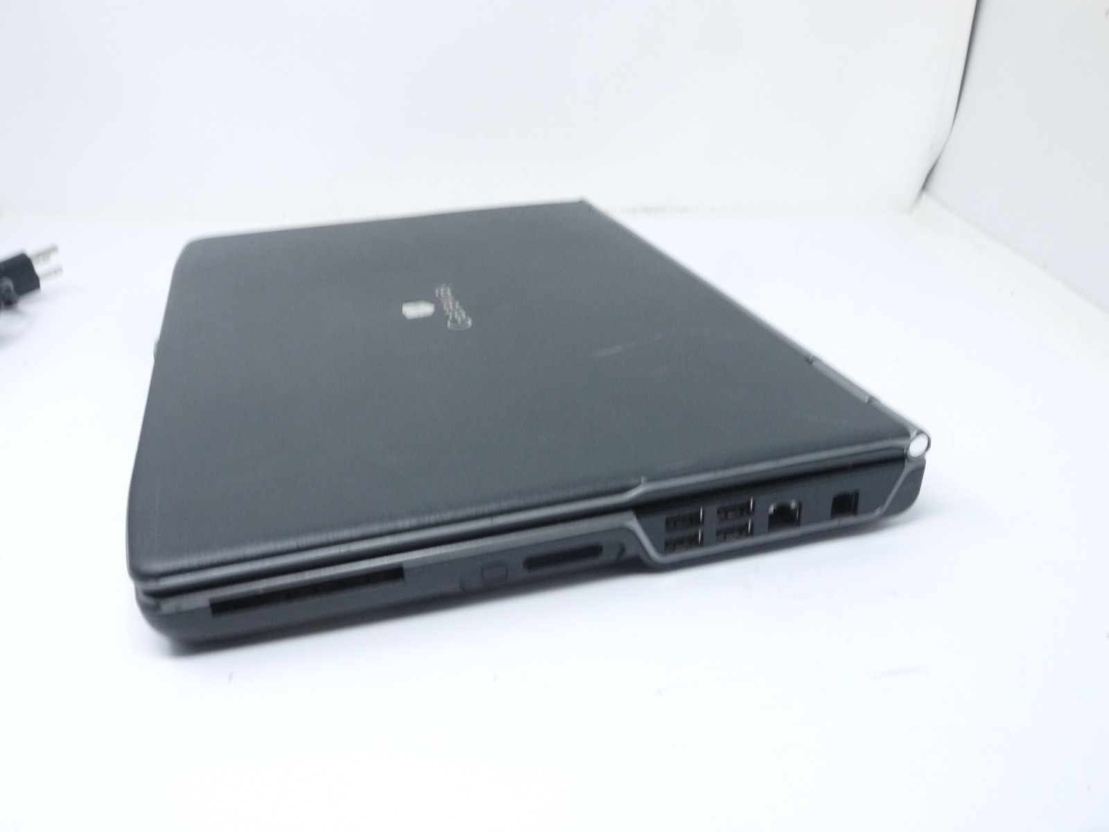 Gateway MA8 14.4″ Laptop – Pentium T2370 / 3GB / 160GB HDD / Win10 – Read Desc