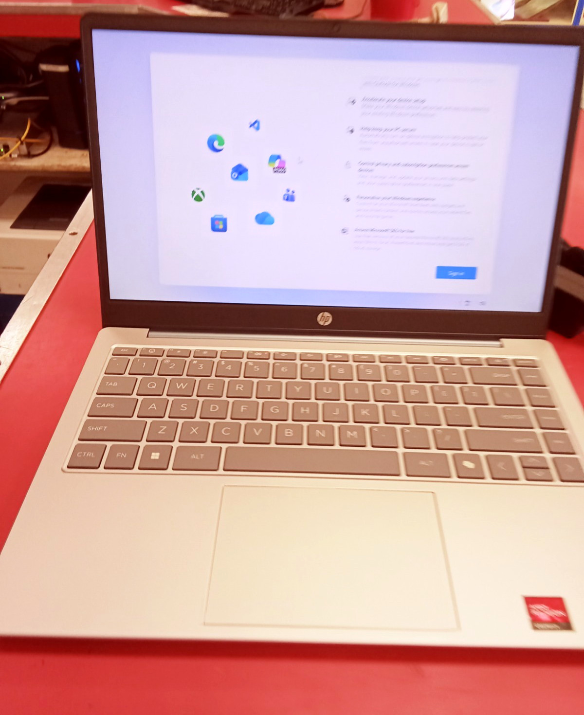 HP Laptop 14-EM0XXX 4GB RAM 256GB SSD AMD Athlon Silver 7120U w/Radeon Graphics