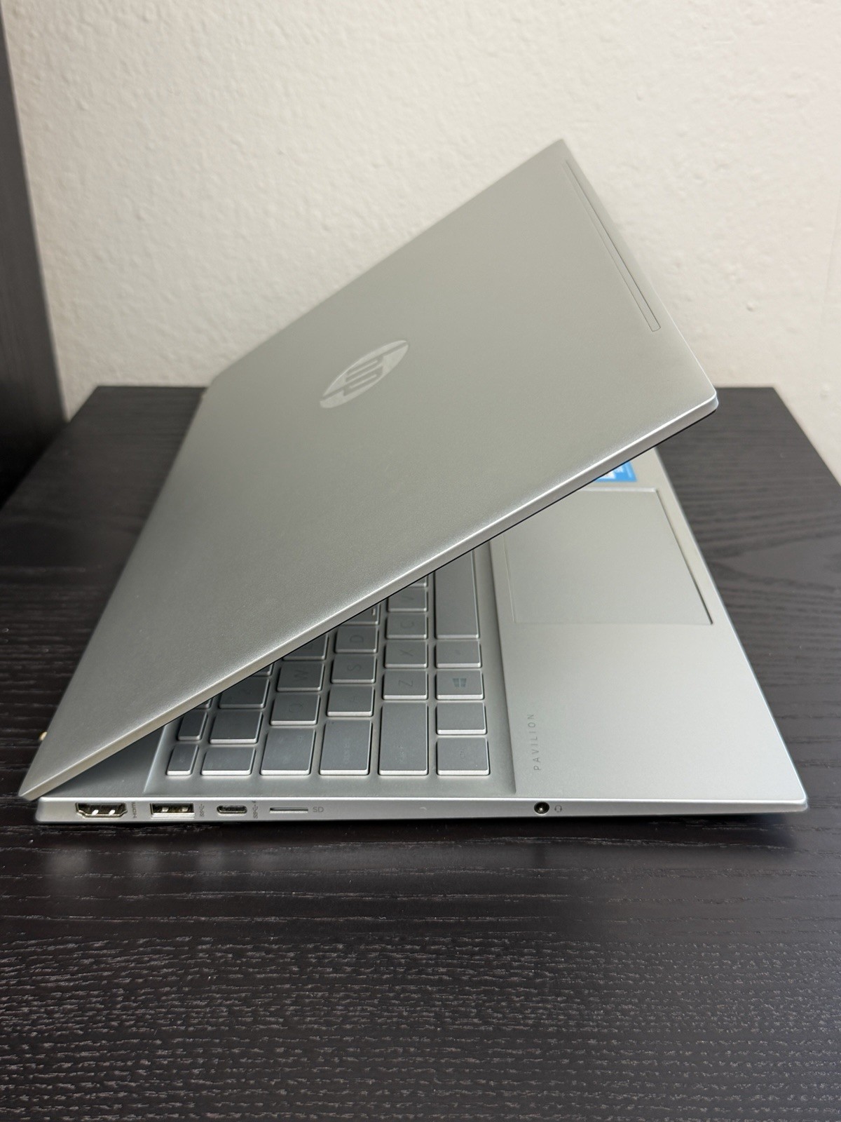 HP Pavilion x360 / i5 11th Gen / No RAM / No Drive or OS / No AC / TESTED