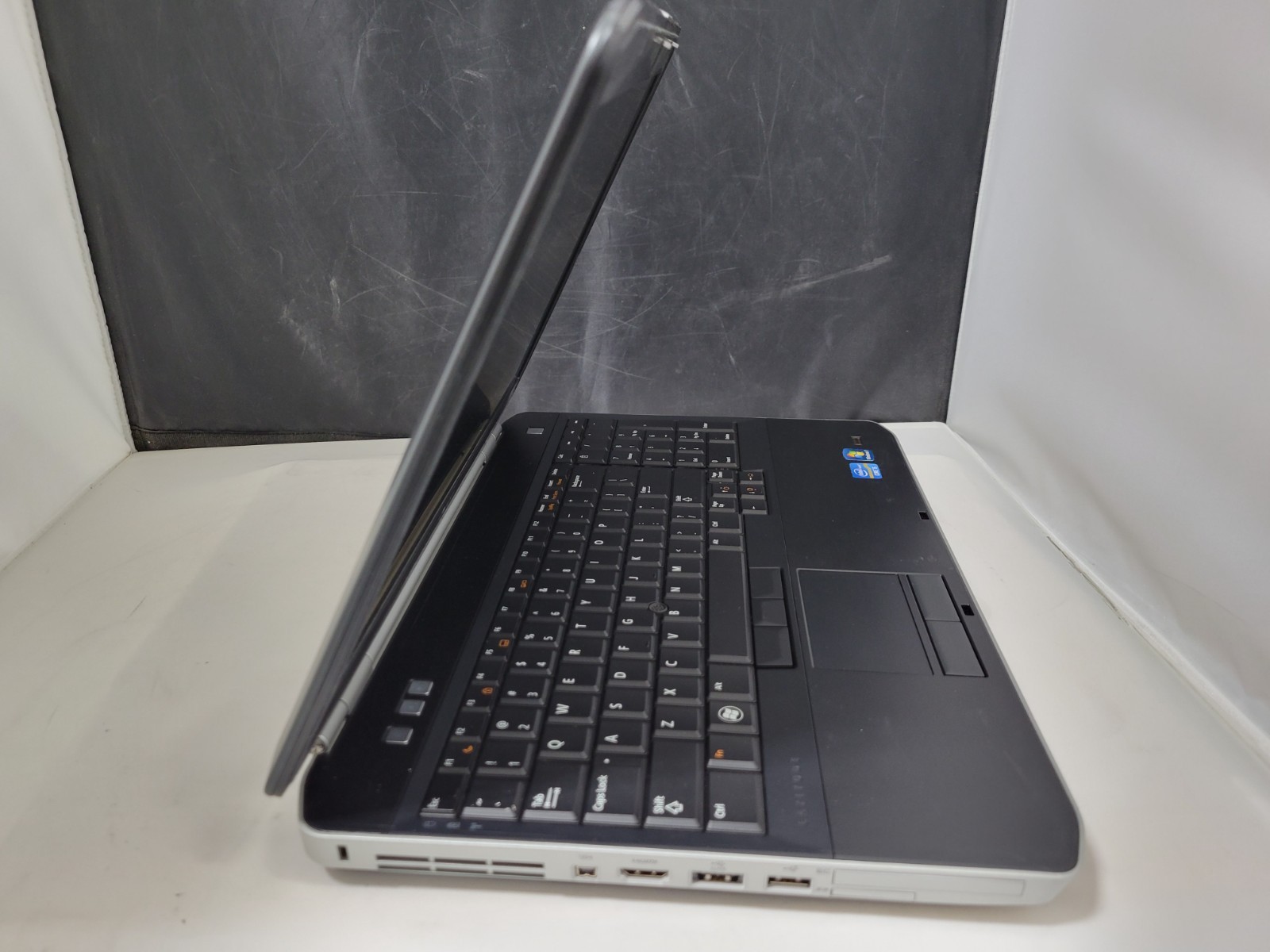 Dell Latitude E5520 I5-2430M 320GB 7200rpm 15.6″ 4/320GB