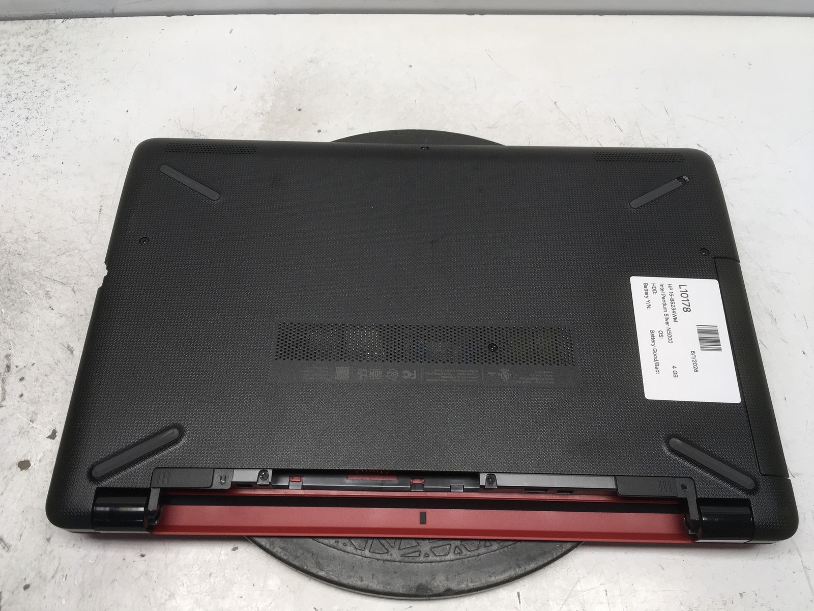 HP 15-BS234WM Intel Pentium Silver N5000 1.1GHz 4 GB NO HDD No Batt