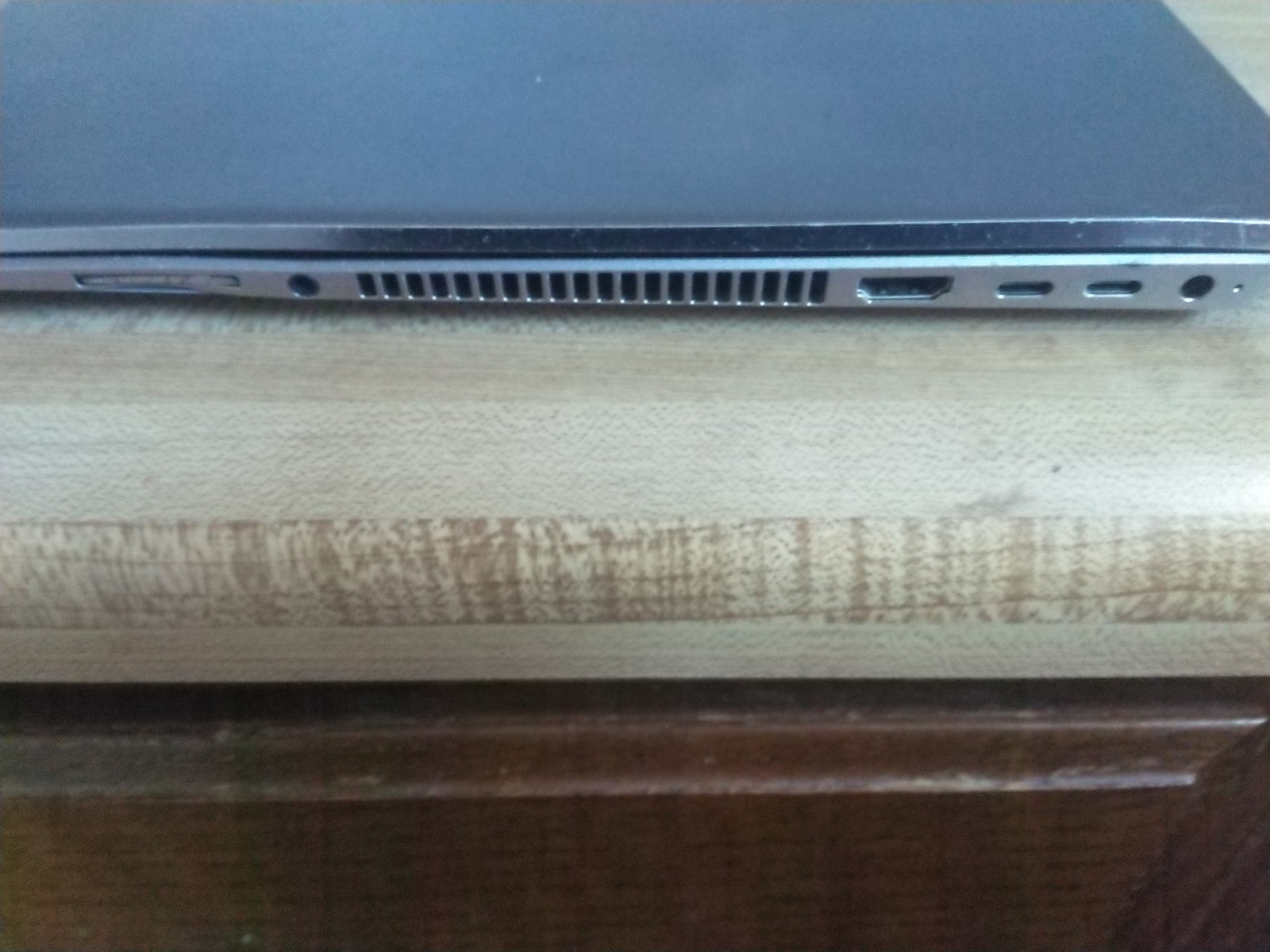 HP ZBook Studio G5 15.6″ i7-8850H 16GB RAM 512GB SSD Quadro P1000 Win 10 Pro