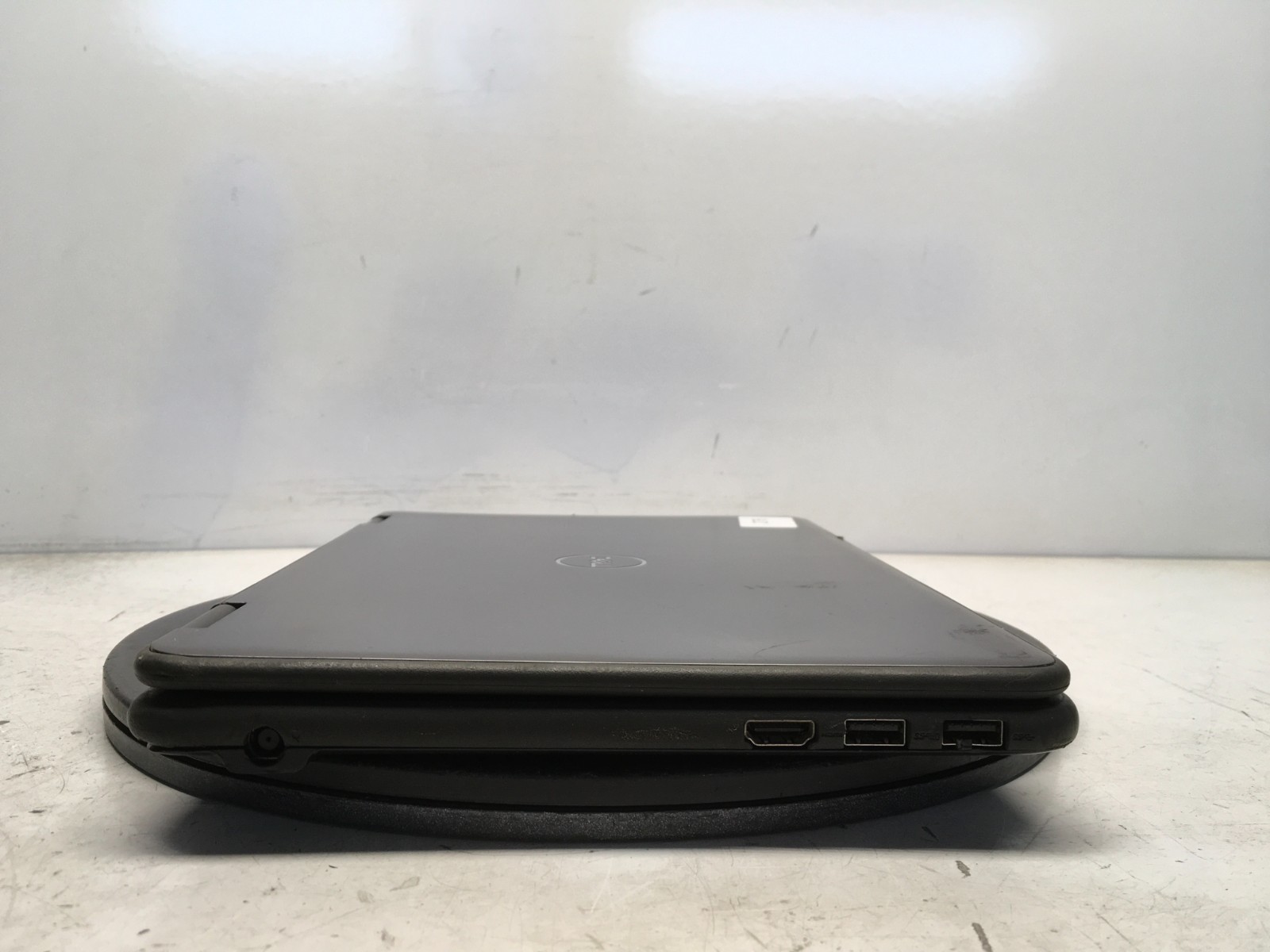 Dell Latitude 3190 2-In-1 Intel Celeron N4100 1.1GHz 4 GB NO HDD