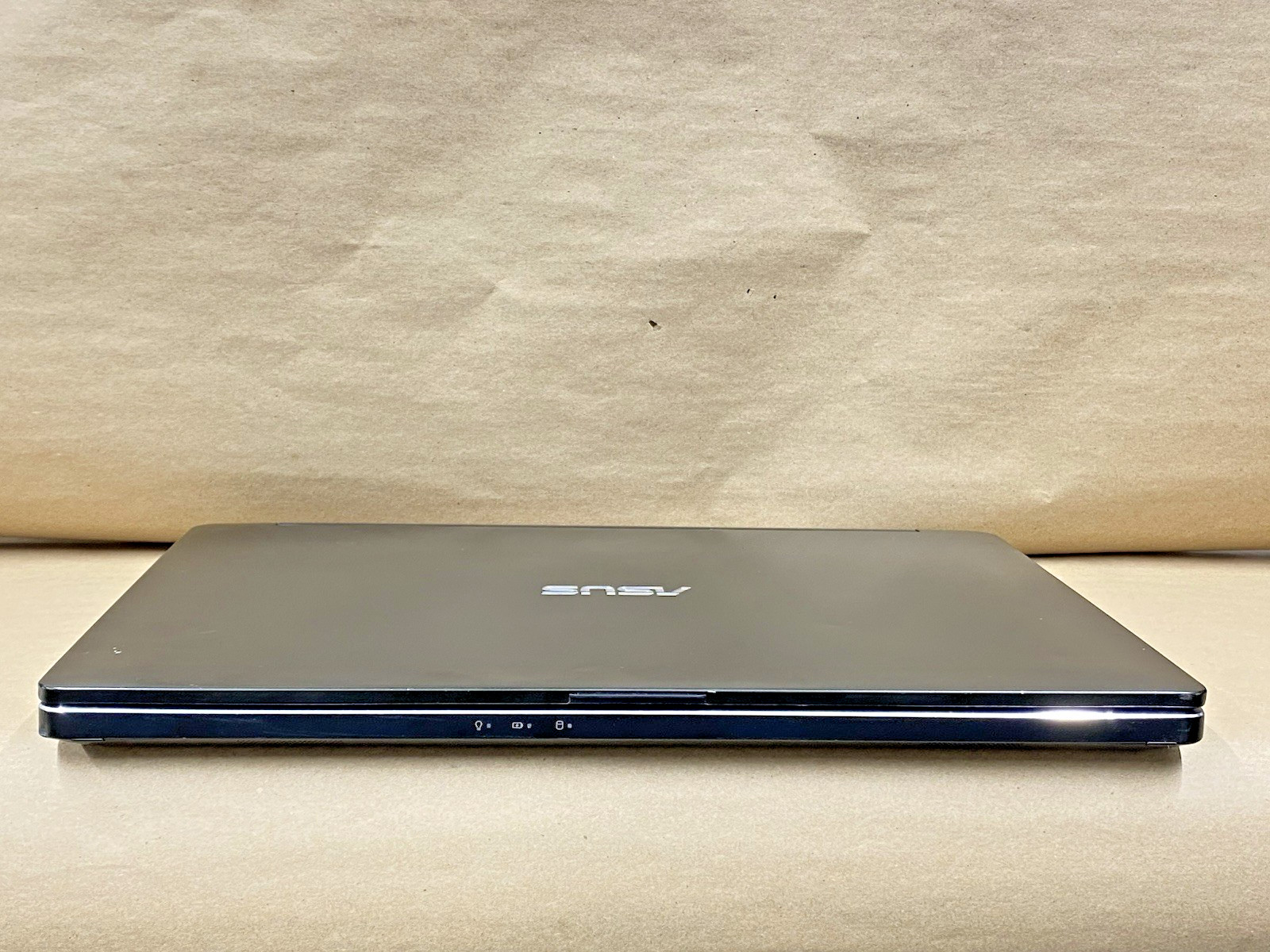 Asus Q552UB – 16″ 1920×1080 – i7-6500U – 8GB – 128GB SSD – Windows 10 Pro