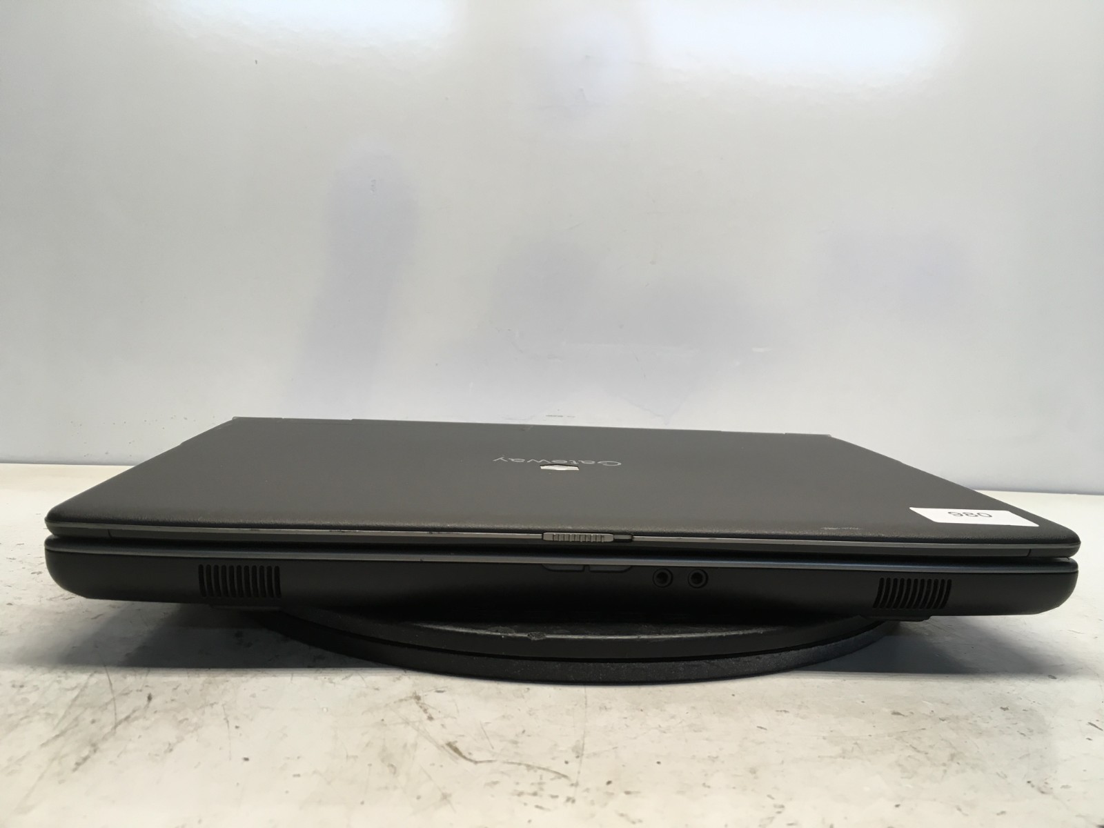 Gateway MA3 AMD Athlon 64 X2 TK-53 1700MHz 1 GB NO HDD/Battery