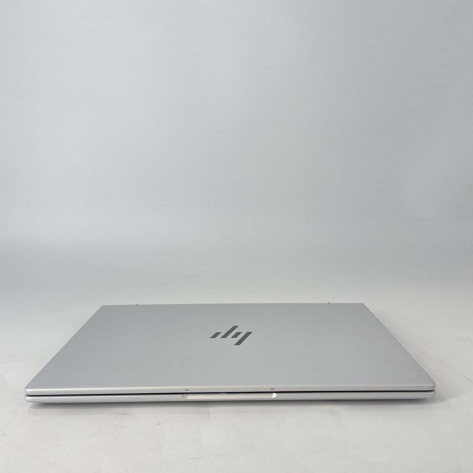 HP Elitebook 1040 G11 14 FHD+ TOUCH 1.3GHz Ultra 7 165H 32GB 512GB SSD Excellent