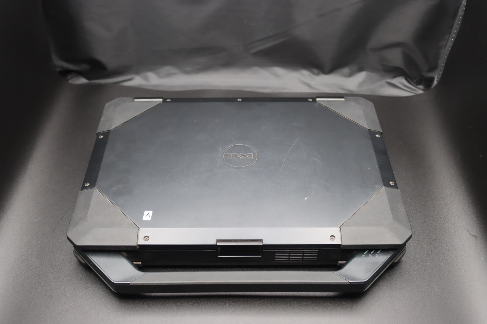 Dell Rugged 5414 (16GB Ram, Intel Core i7 6th Gen, 128GB) Radeon Graphics
