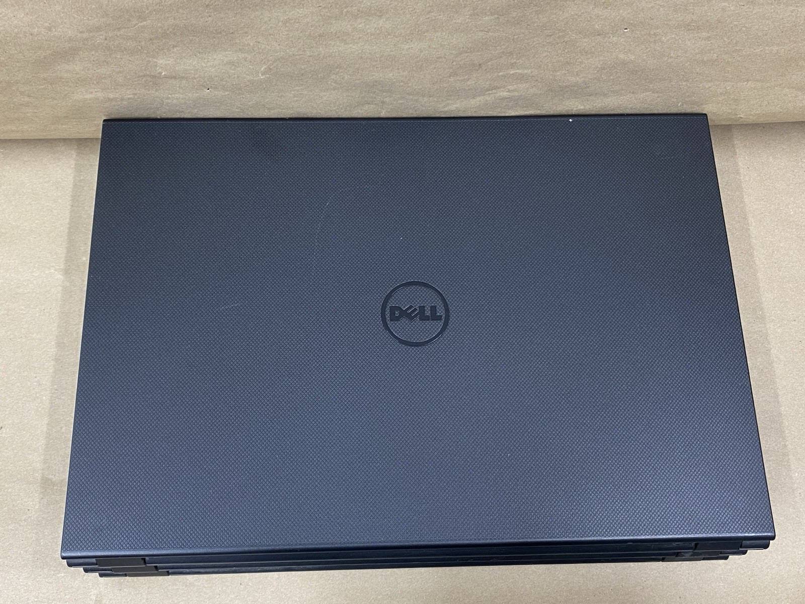 Lot of (4) Dell Inspiron 3542 – 15.5″ HD – i3-4030U – No RAM – NO HDD/ OS – READ