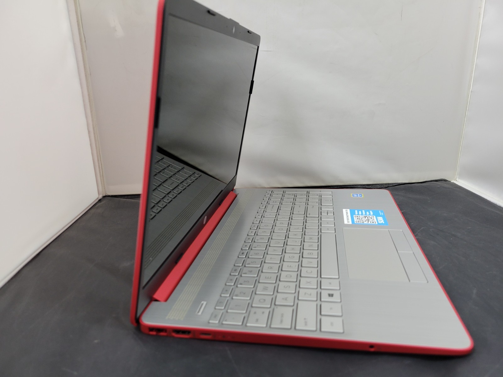 HP 2020 15.6” HD LED Display Intel Pentium Gold 6405U 4GB DDR4 RAM 500GB HDD