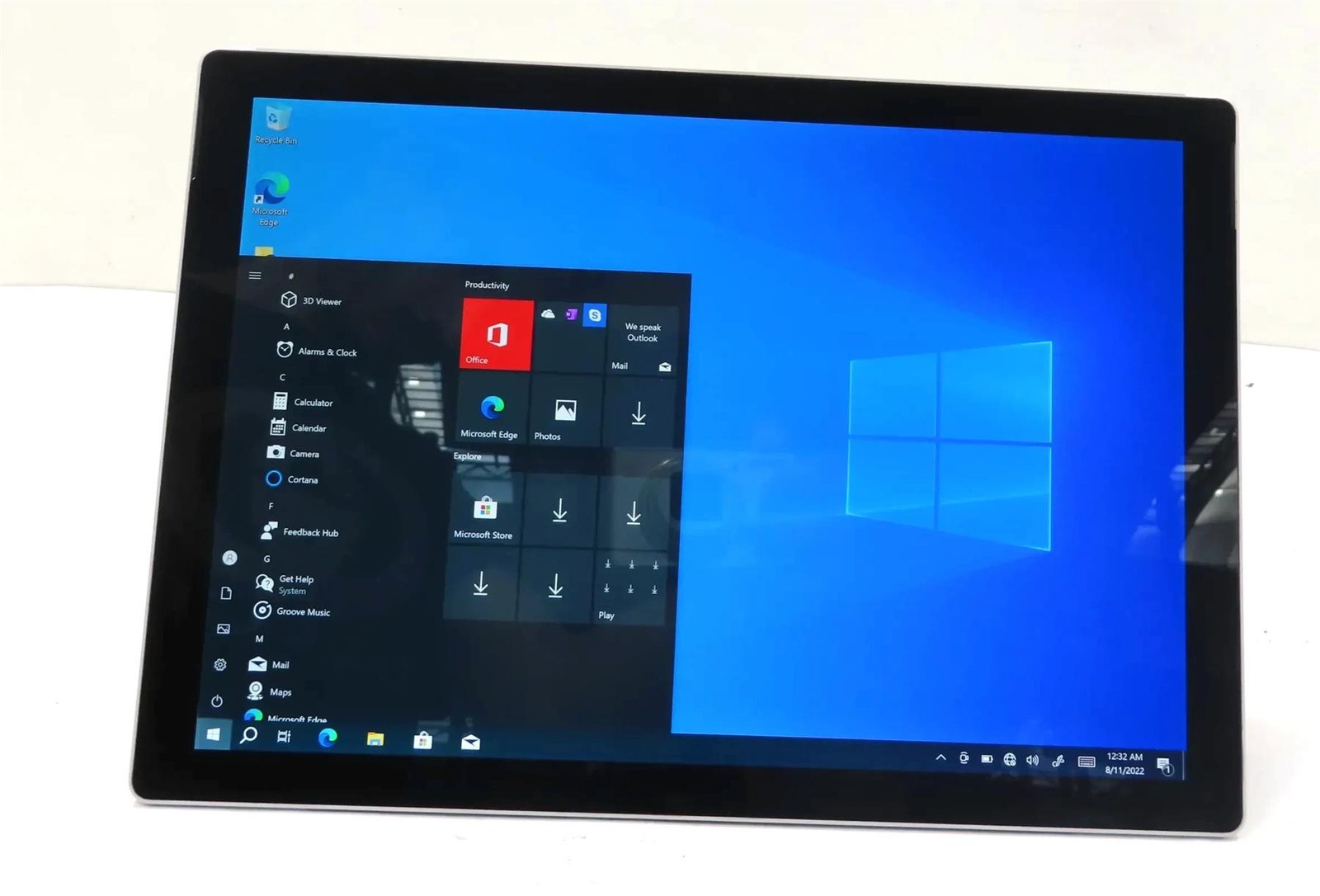 Microsoft Surface Pro 5 1796 Core i5-7300U 2.60GHz 8GB 256GB Win 10 Pro