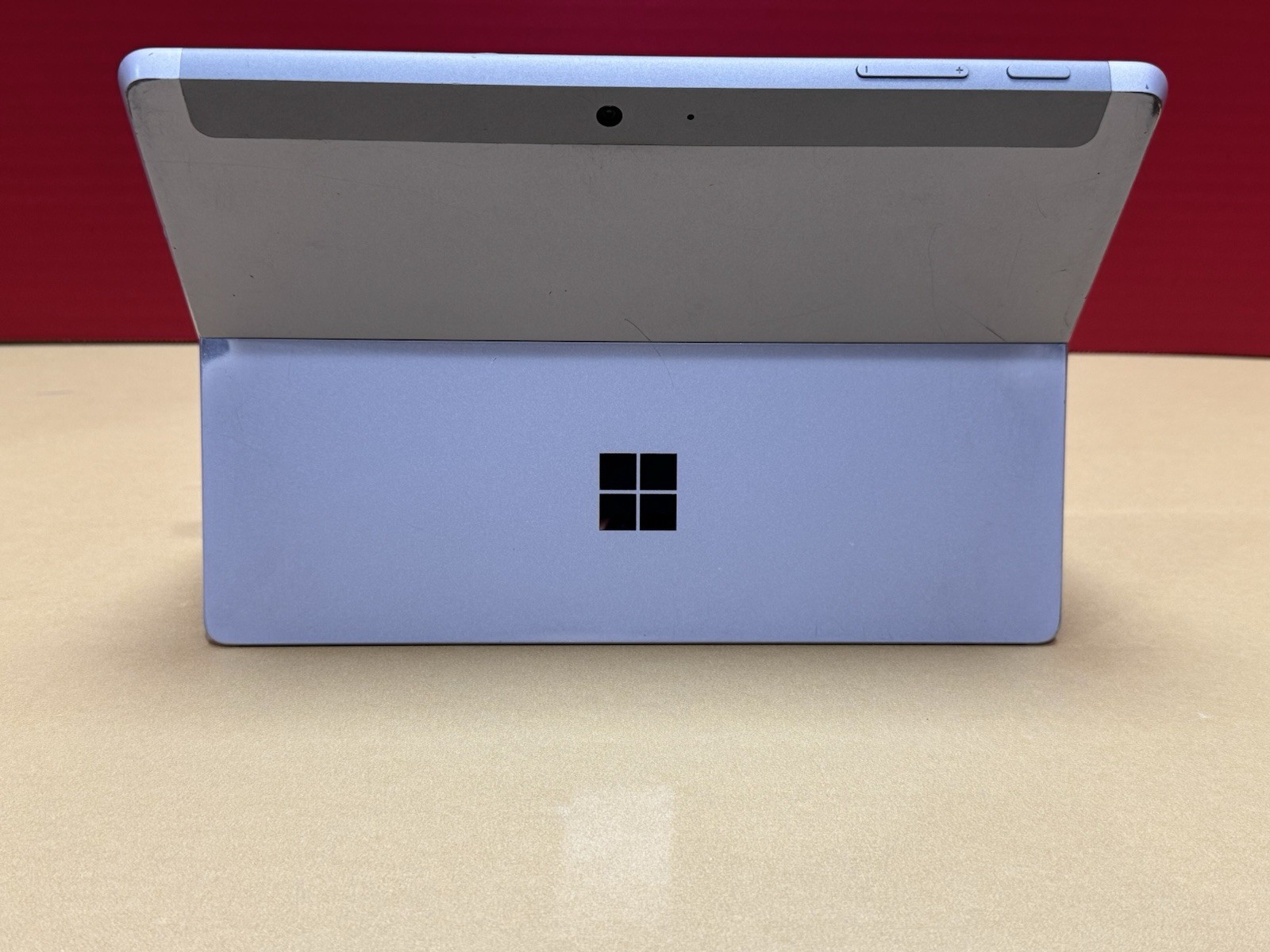 Surface Go 1824 4415Y 1.6GHz 4GB RAM 64GB SSD