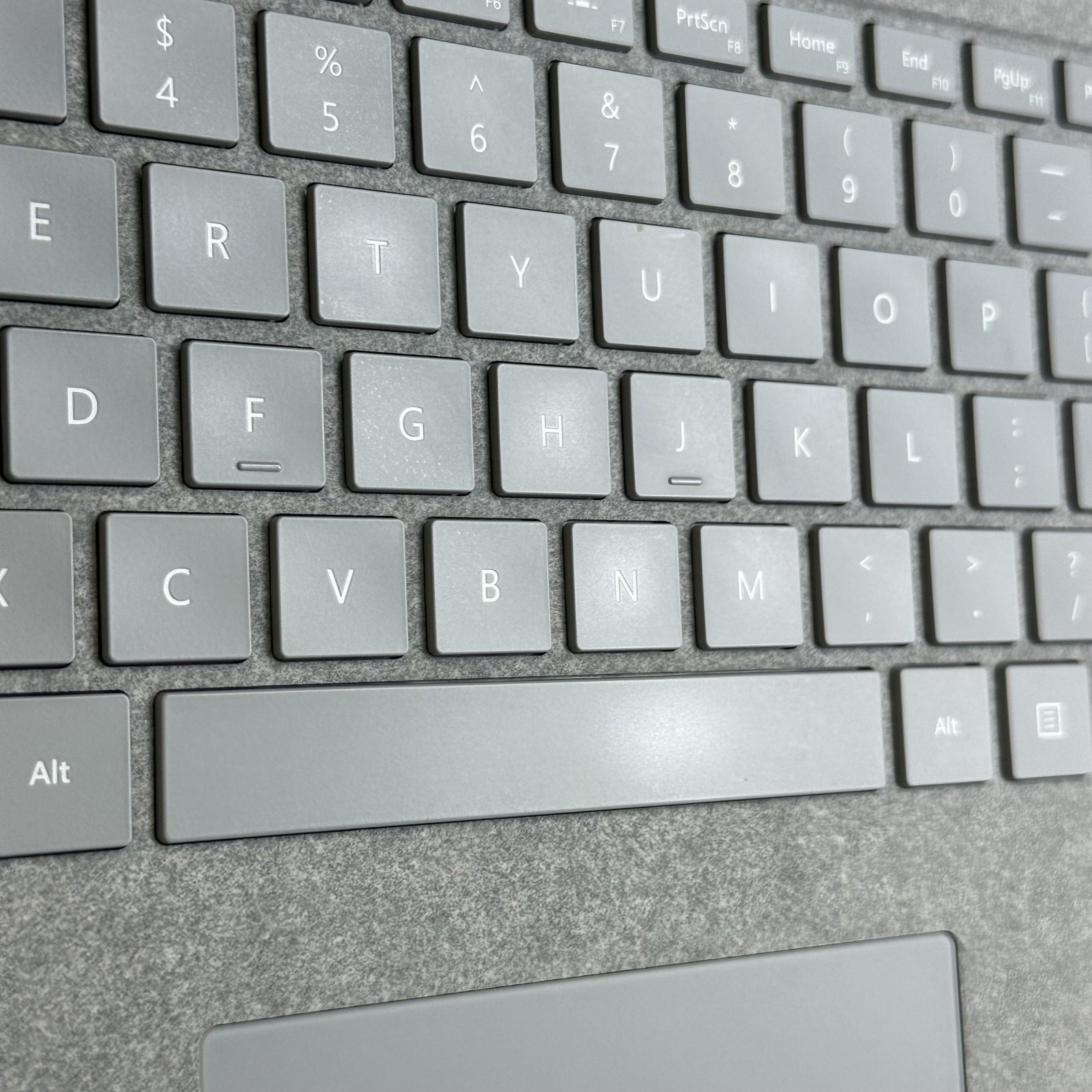 Microsoft Surface Laptop 2 13 2K TOUCH i7-8650U 1.90GHz 16GB 512GB SSD Very Good