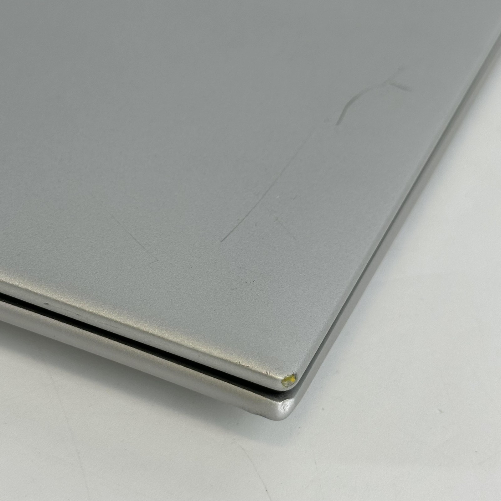 HP Elitebook 845 G9 14 FHD+ 3.2 GHz Ryzen 7 PRO 6850HS 8GB 512GB SSD Very Good