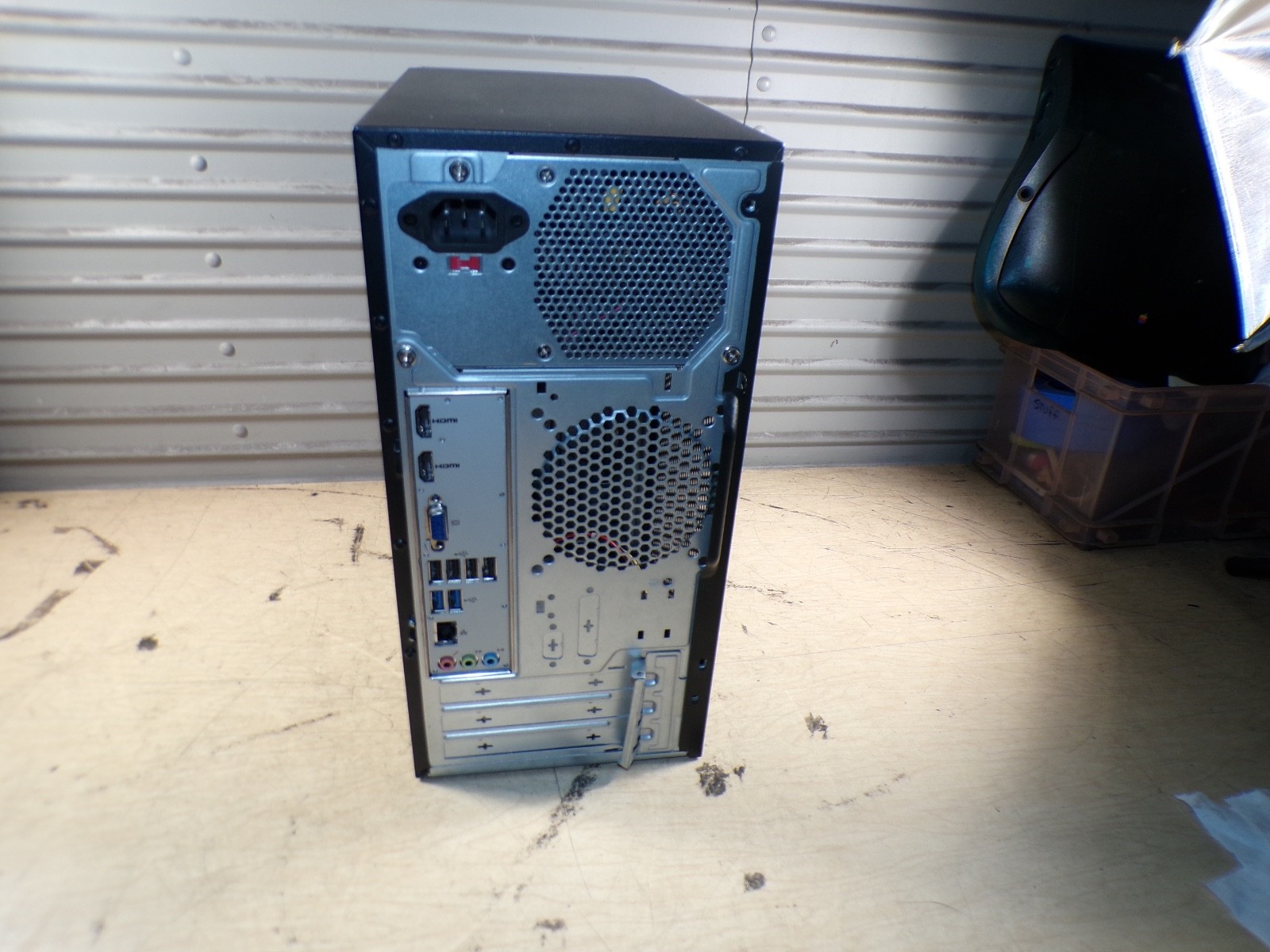 ACER ASPIRE TC-885 INTEL CORE I5 8TH GEN 16GB RAM **NO HD / NO OS