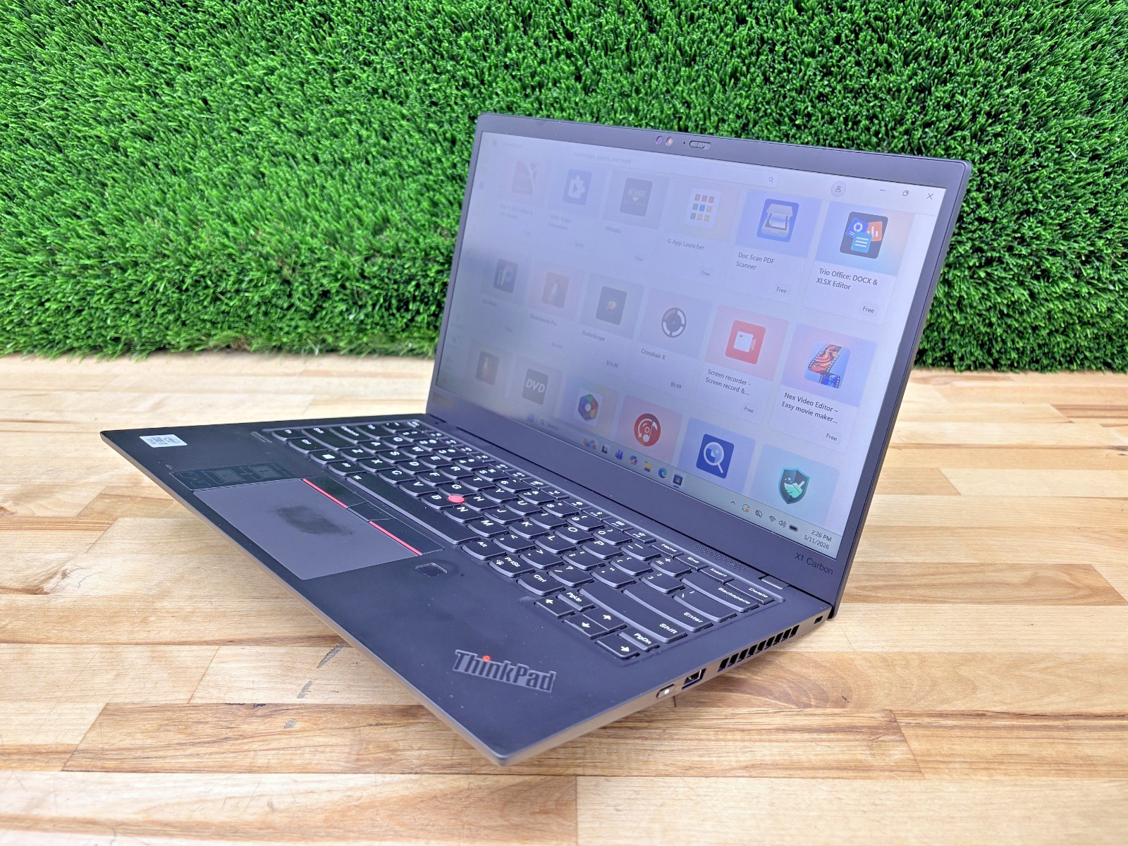 Lenovo ThinkPad x1 Carbon 7 Intel i7-10th Gen 1.90GHz 16GB RAM 256GB SSD W 11 P*