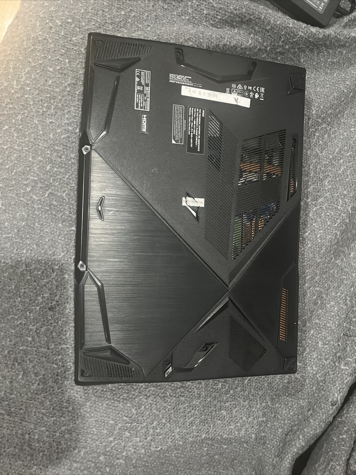 MSI GF63 Thin 10SCXR-222 15.6” (256GB SSD, Intel Core i5 10th Gen., 4.50GHz,…