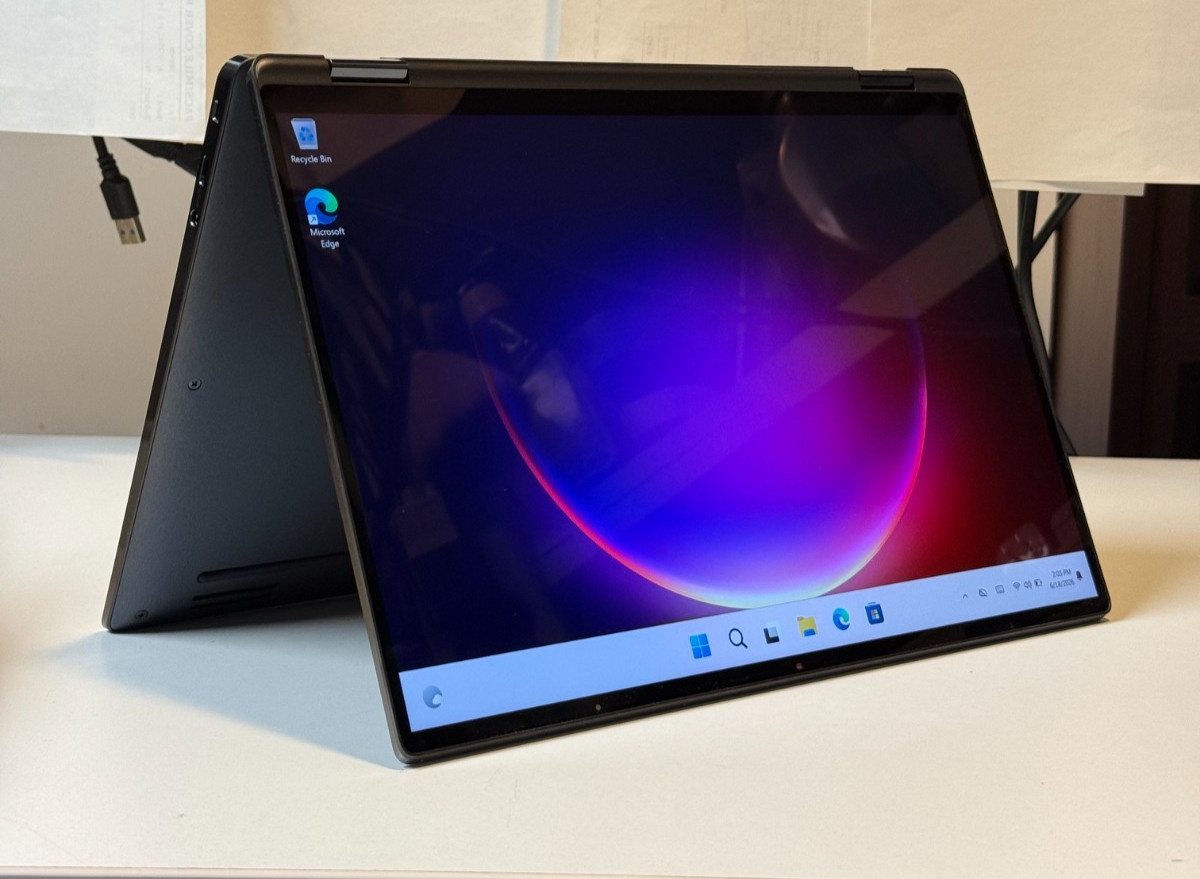 Dell Latitude 9330 13.3″ 2-in-1 Touch i7-12th Gen 32GB RAM 512GB SSD Win 11 Pro