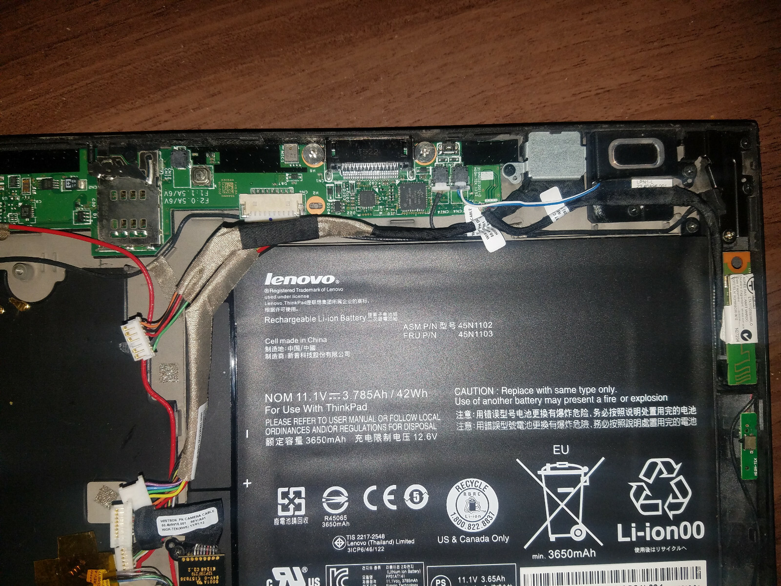 Lenovo ThinkPad Helix Gen 1 -11.6″ Ultrabook Back cover with all Accessories