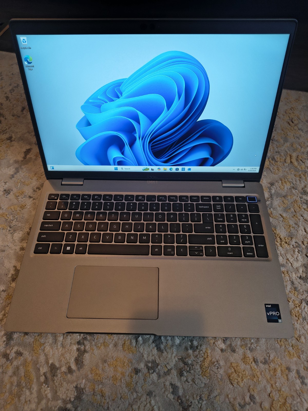 Dell Latitude 5530 15.6 i5-1235U 12th Gen 16GB 256GB SSD Win 11 Pro