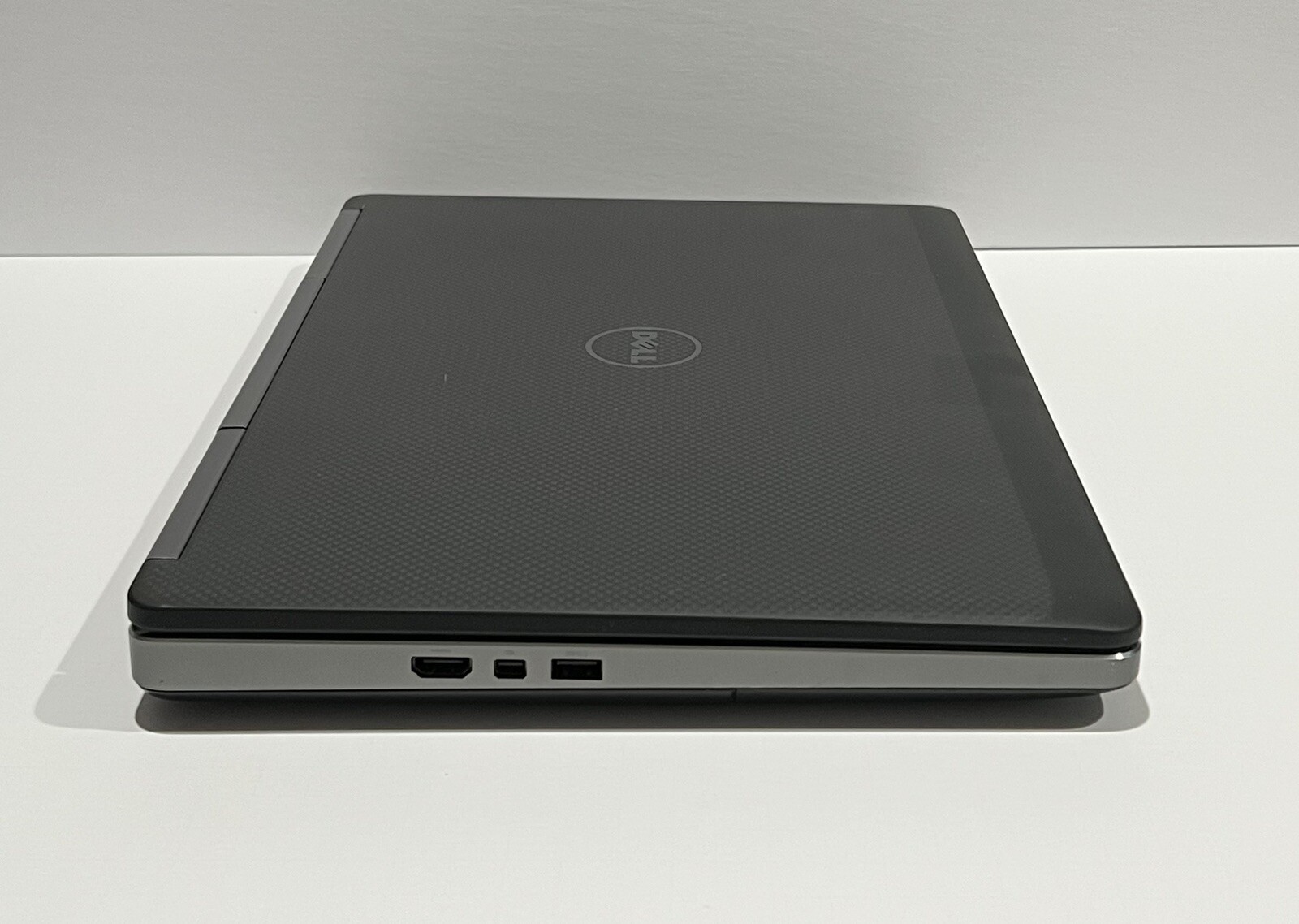 Dell Precision 7510 i5-6300HQ @2.30GHz 8GB Memory-No Hdd