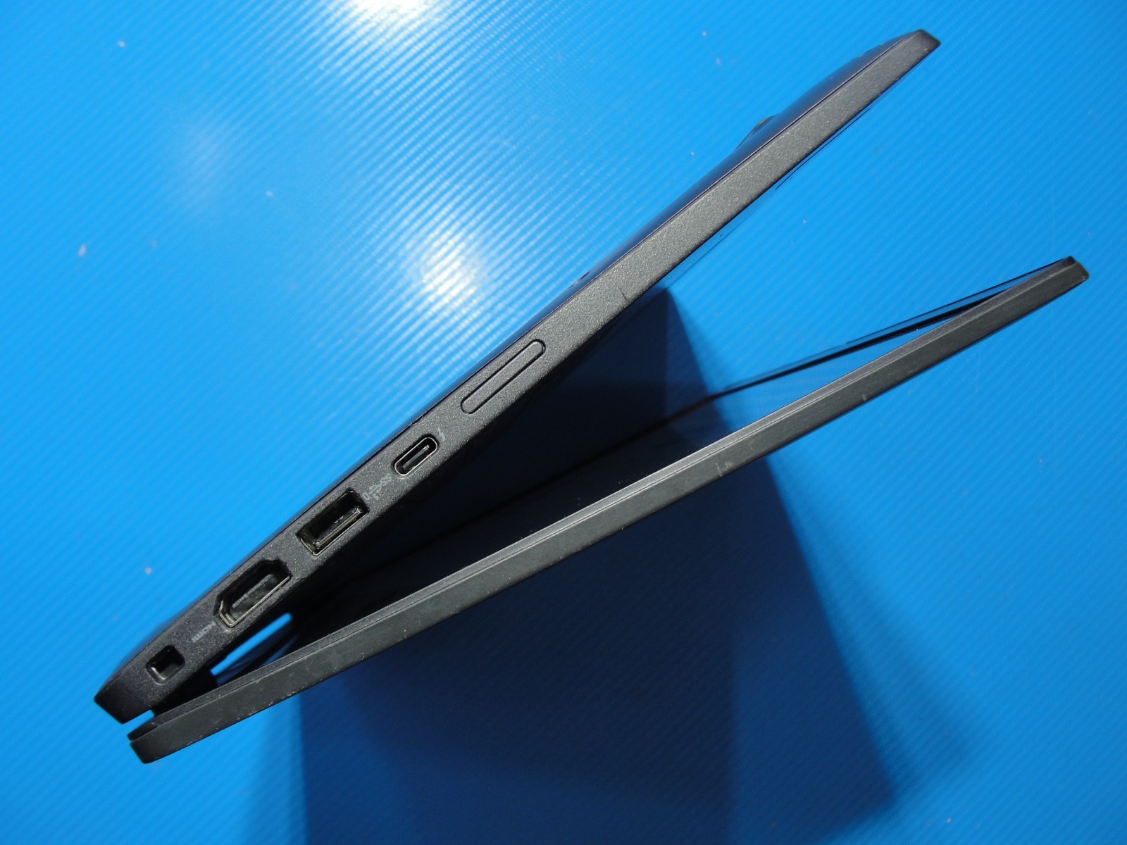 Dell Latitude 7430 14″FHD vPRO i7-12th 1.8GHz 16GB RAM 512GB SSD+PA Wty 03/27